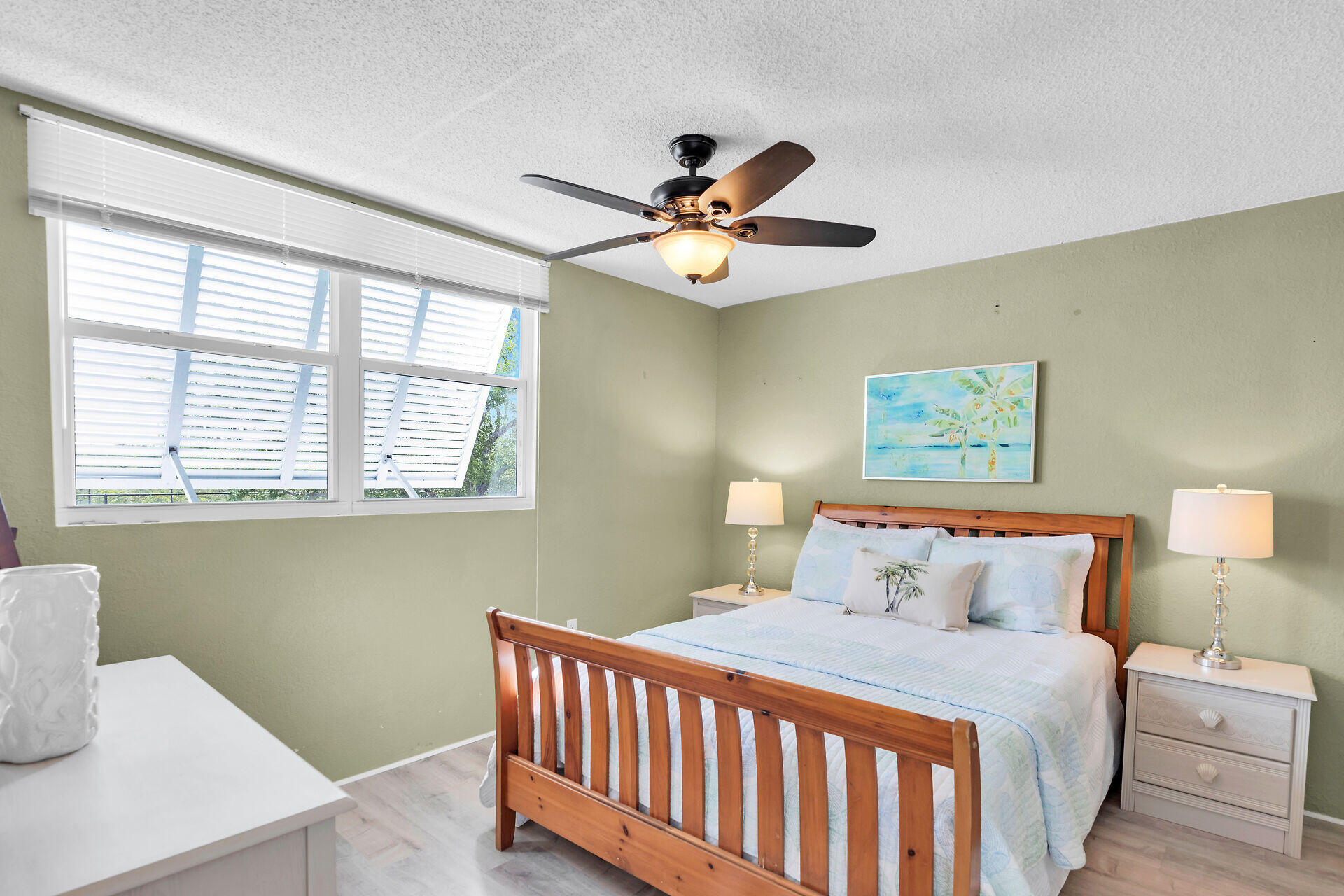 3635 Seaside Drive, 104 Property Photo 13