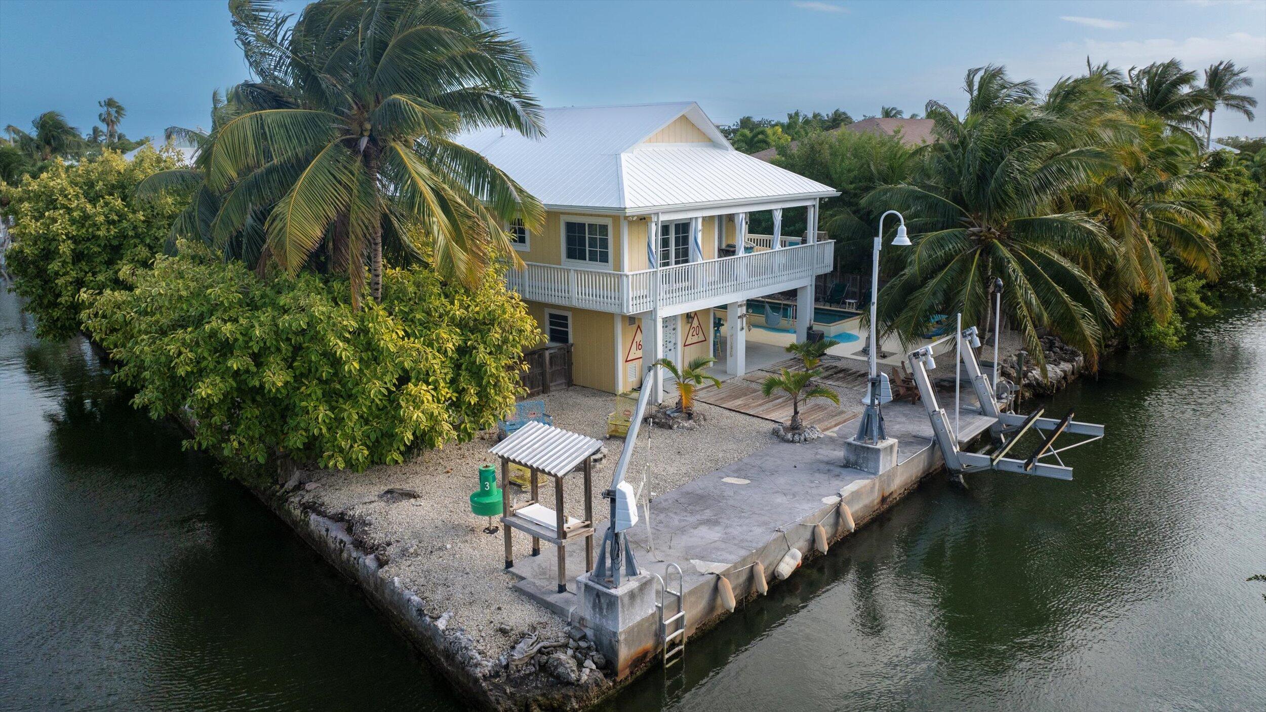 128 Le Grand Lane Property Photo 3