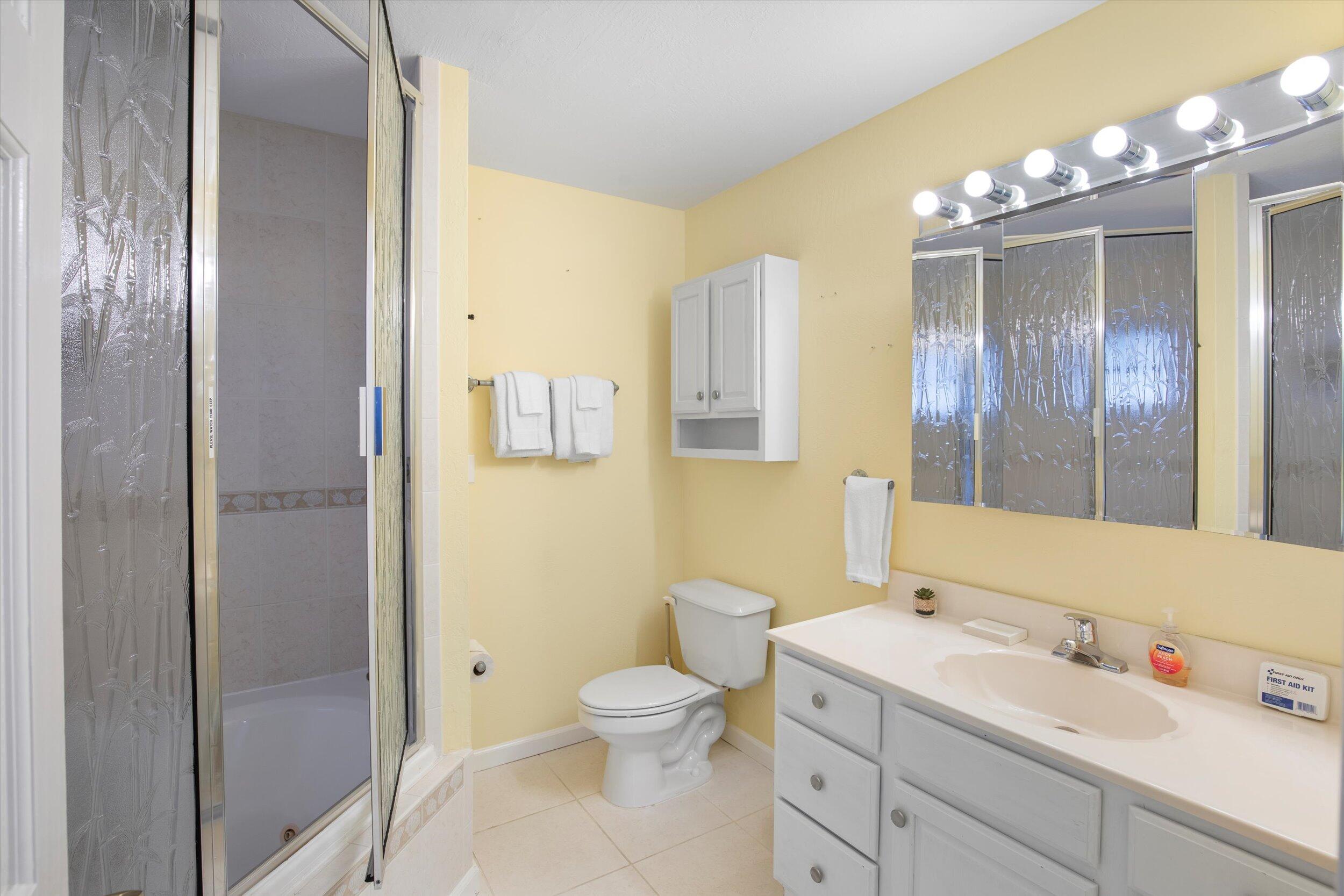 128 Le Grand Lane Property Photo 26