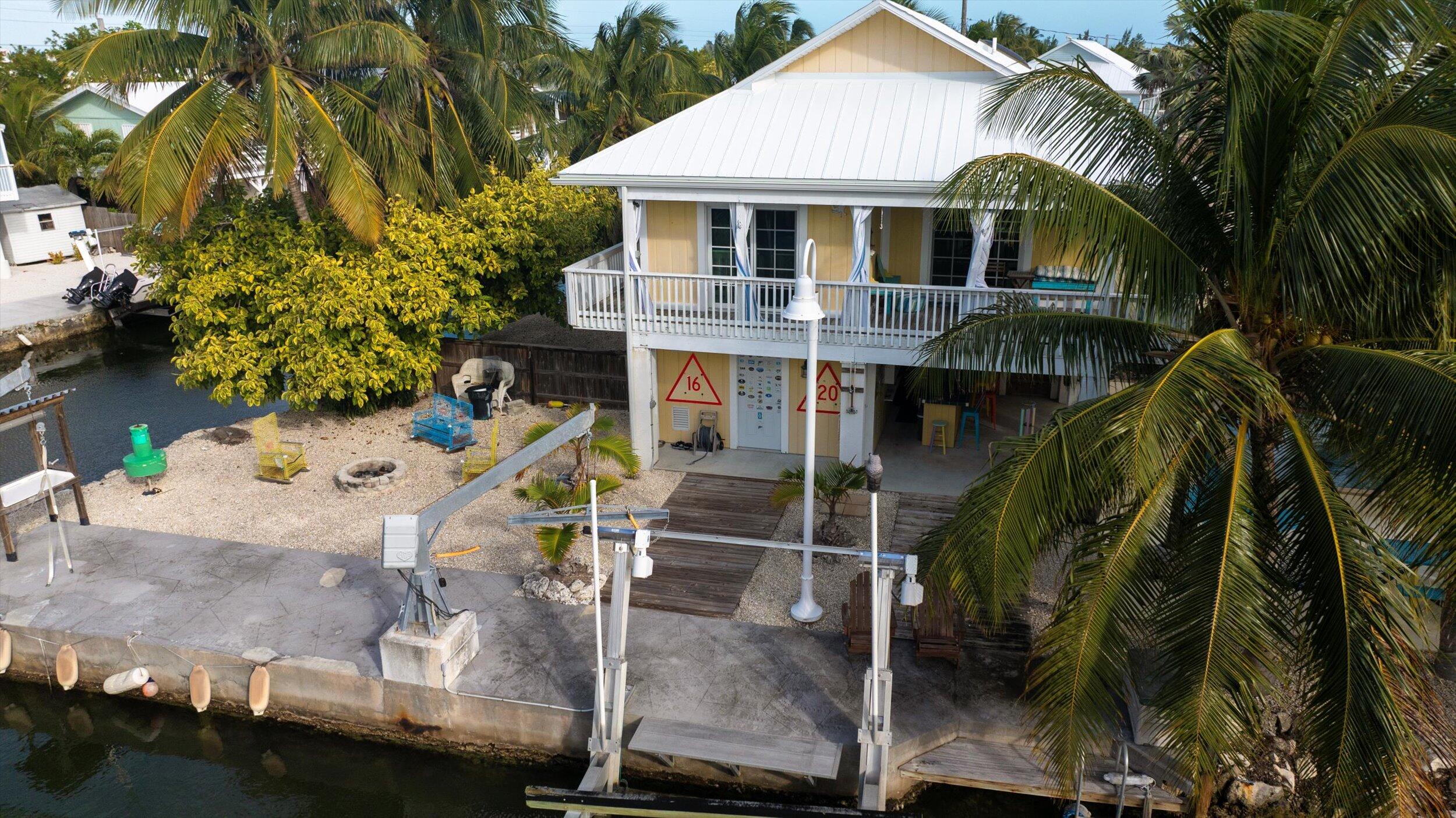 128 Le Grand Lane Property Photo 30