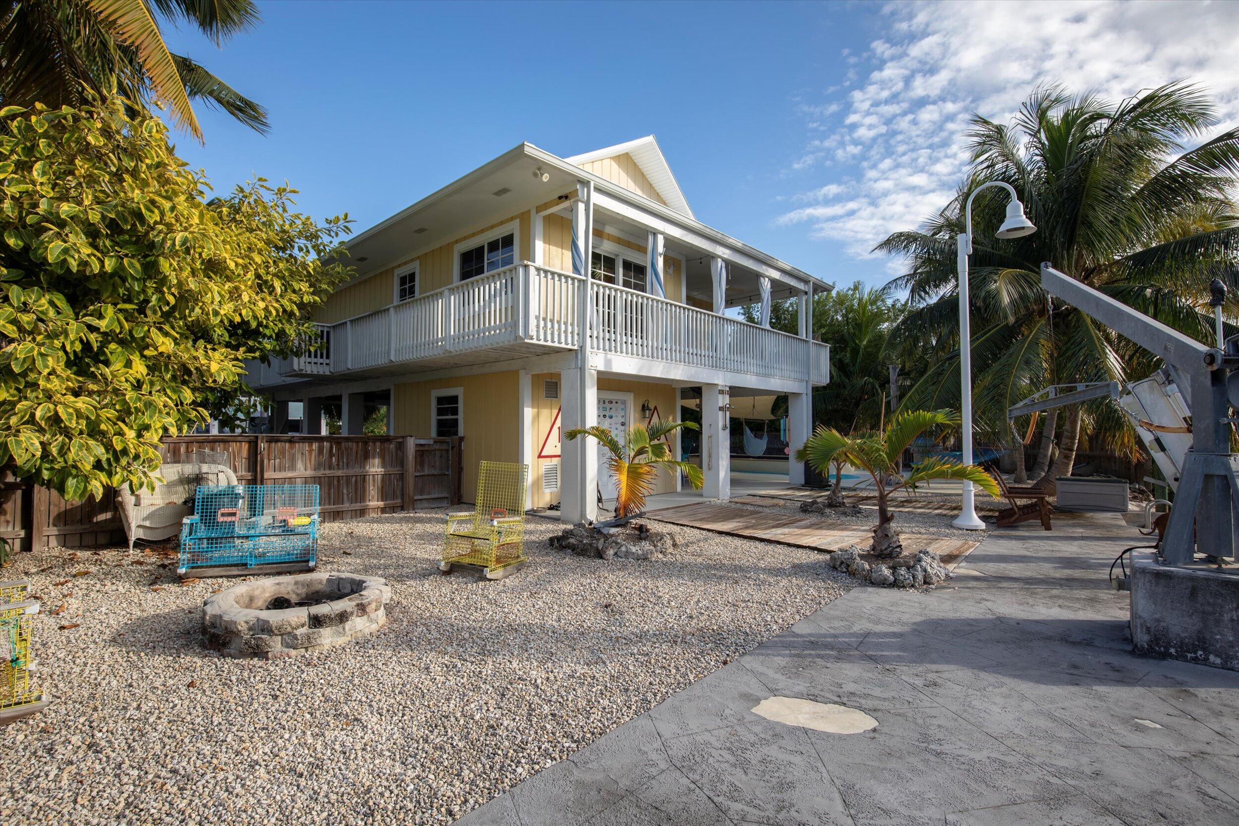 128 Le Grand Lane Property Photo 34
