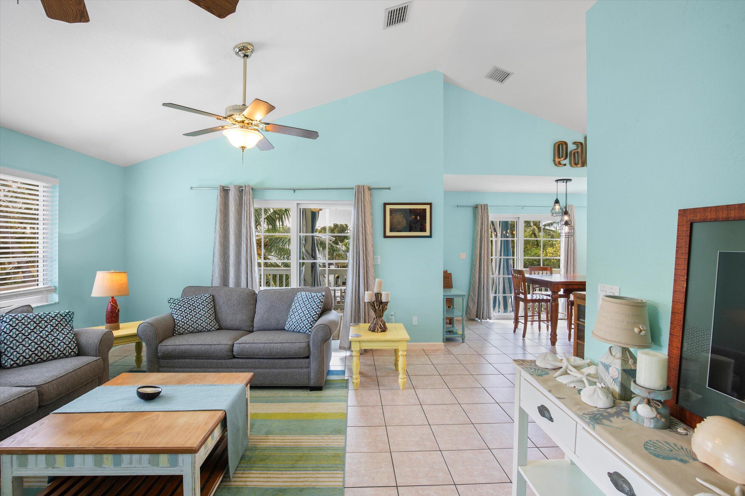 128 Le Grand Lane Property Photo 37