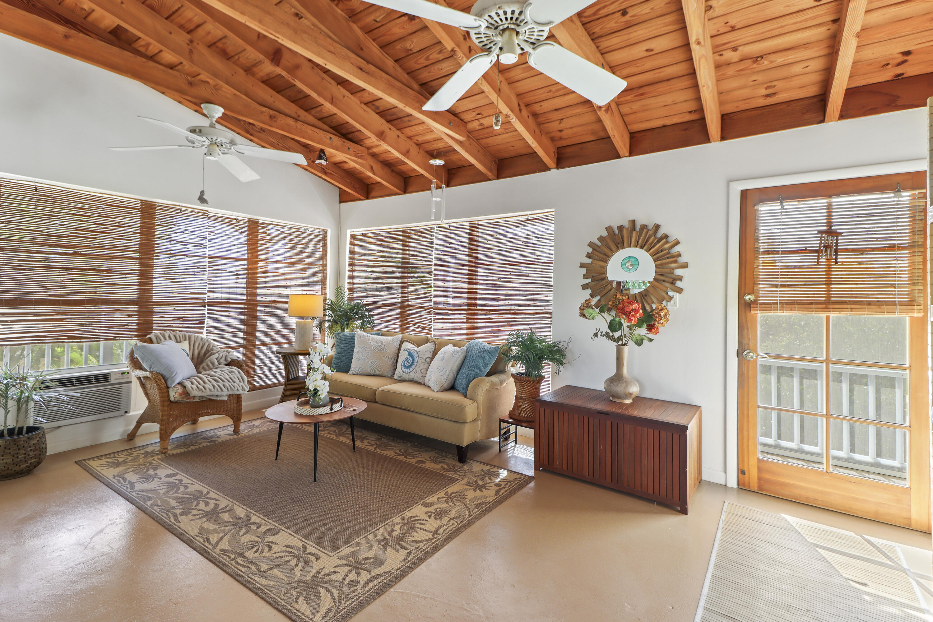 1404 Boca Chica Road Property Photo 3