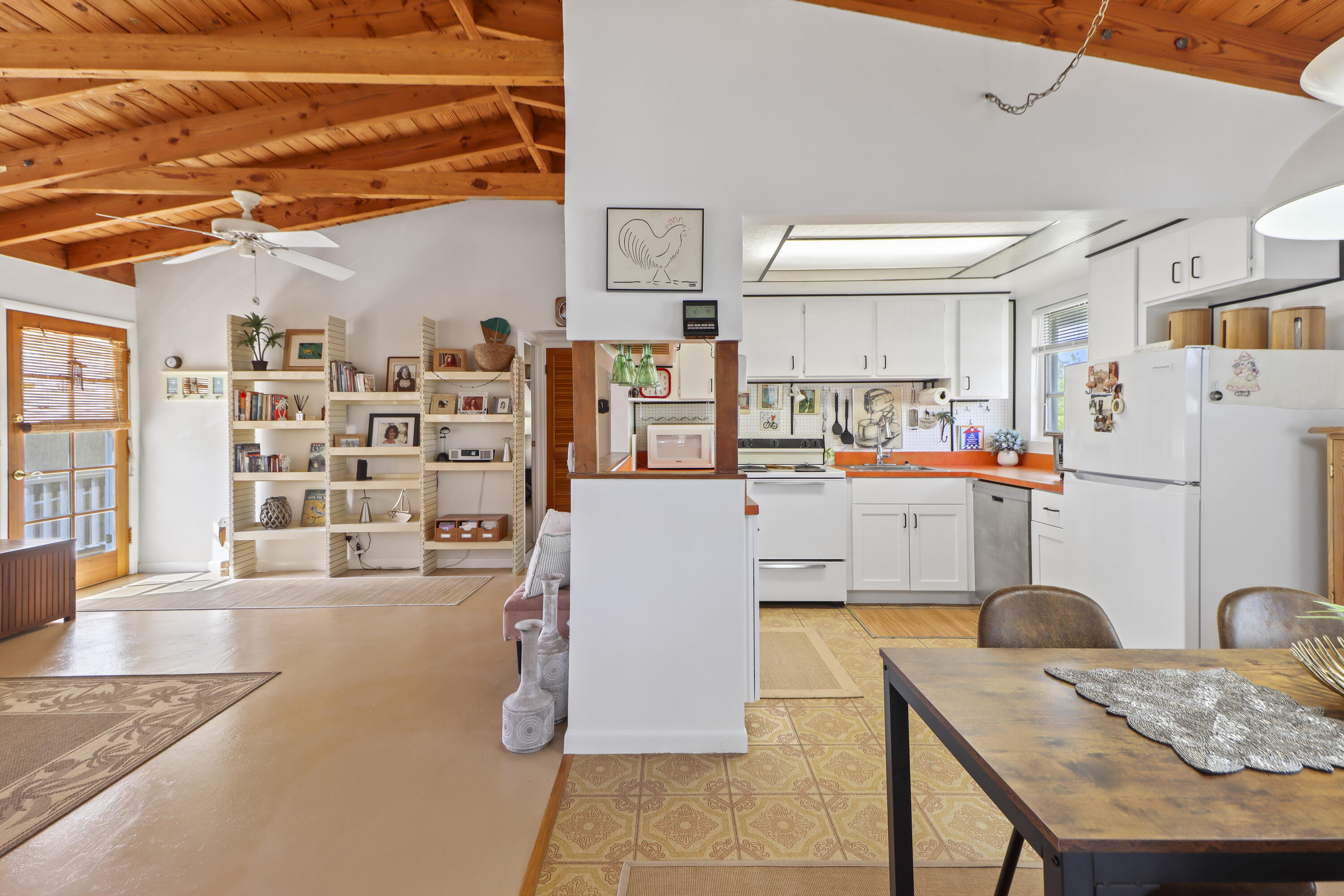1404 Boca Chica Road Property Photo 10