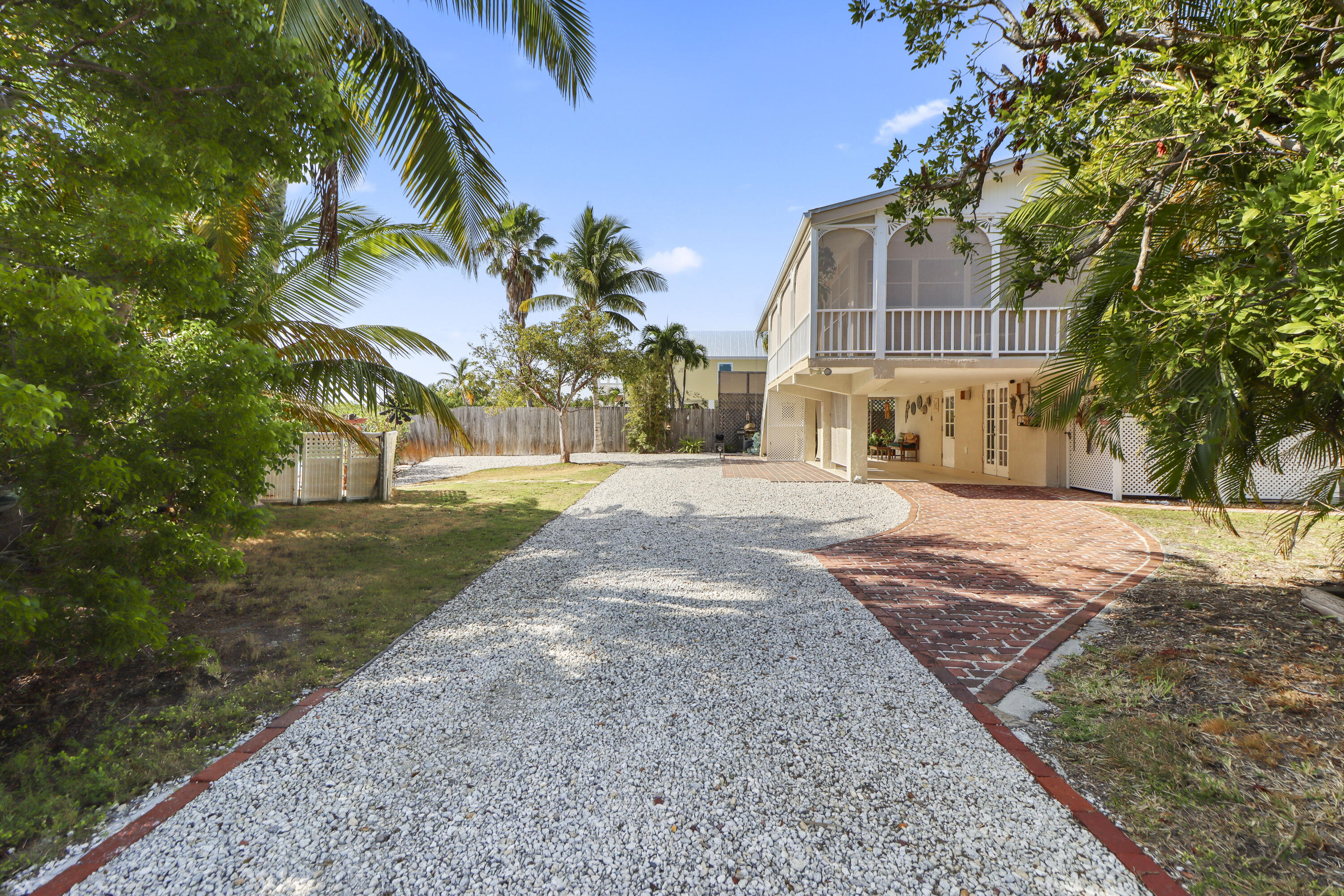 1404 Boca Chica Road Property Photo 32