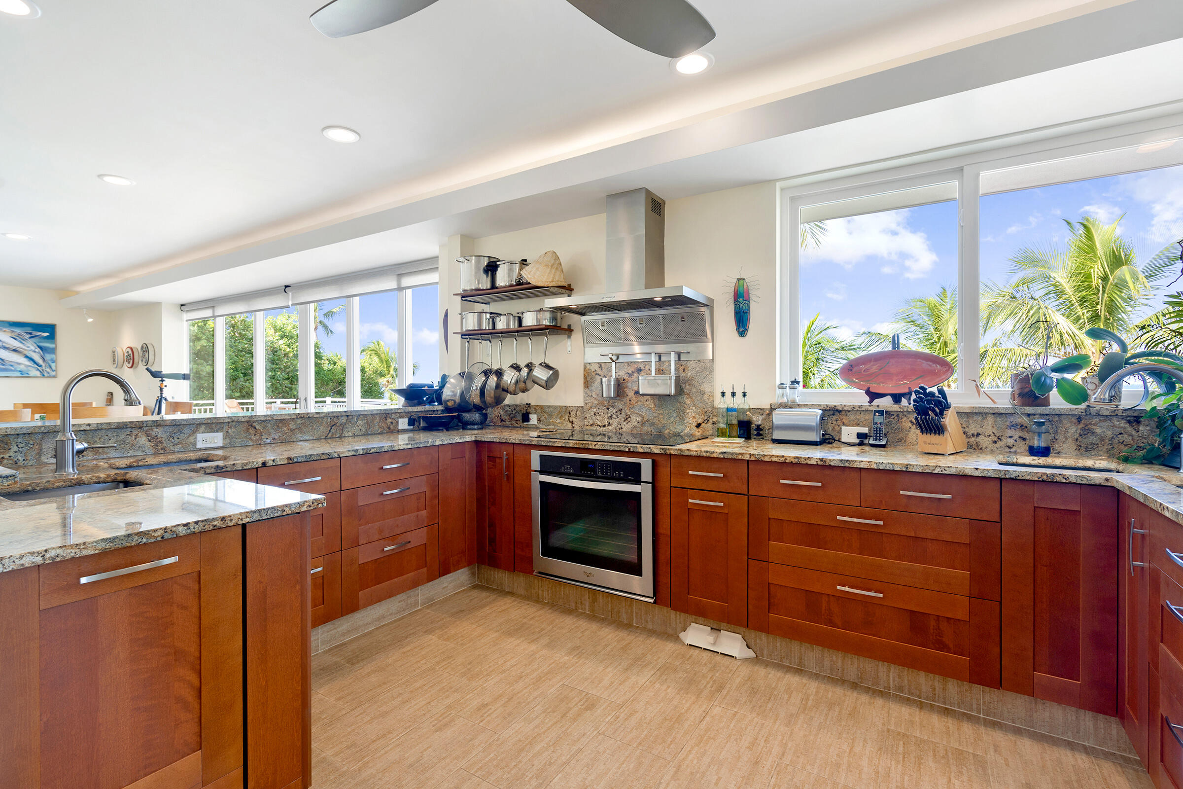 100 List Street Property Photo 19