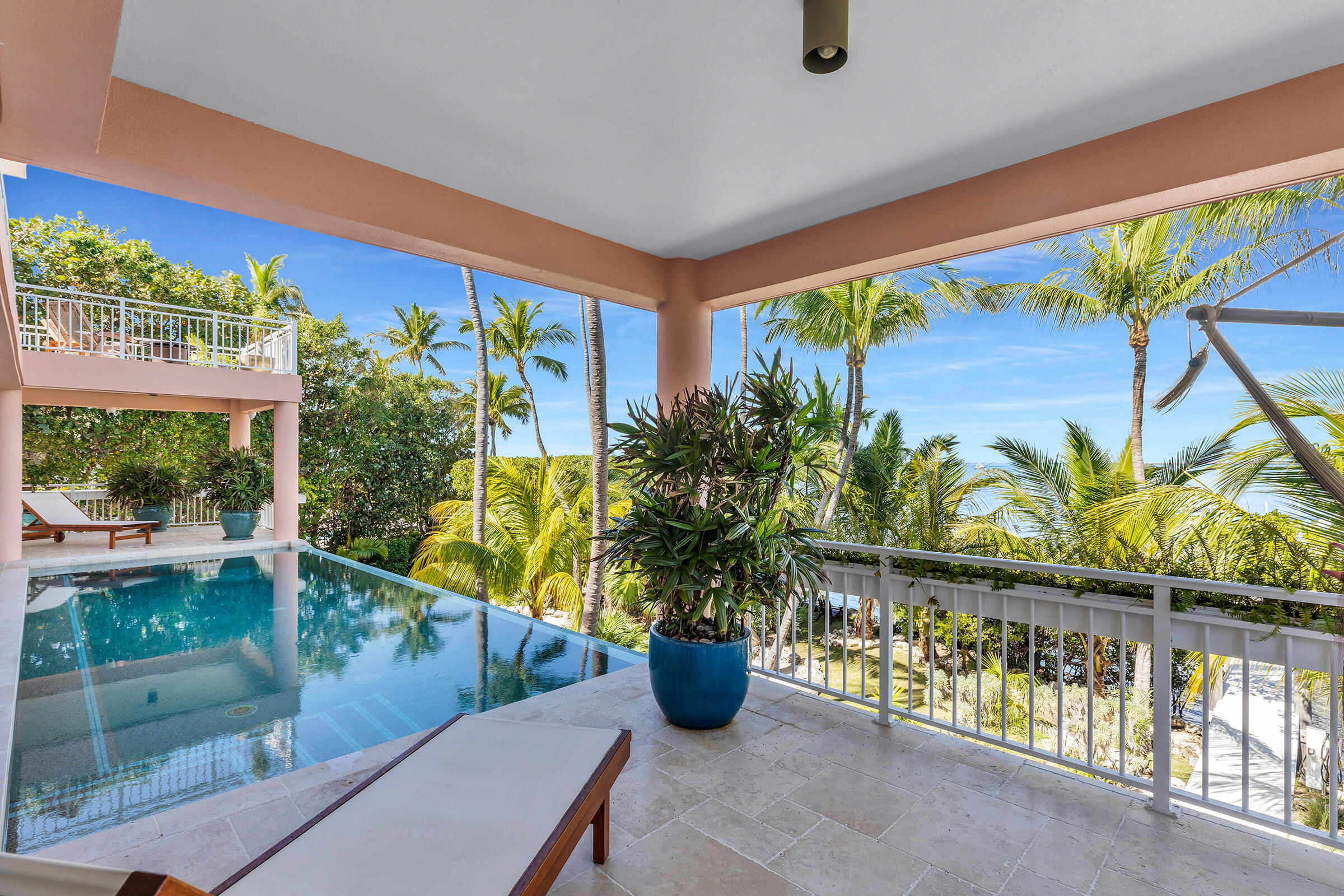 100 List Street Property Photo 33
