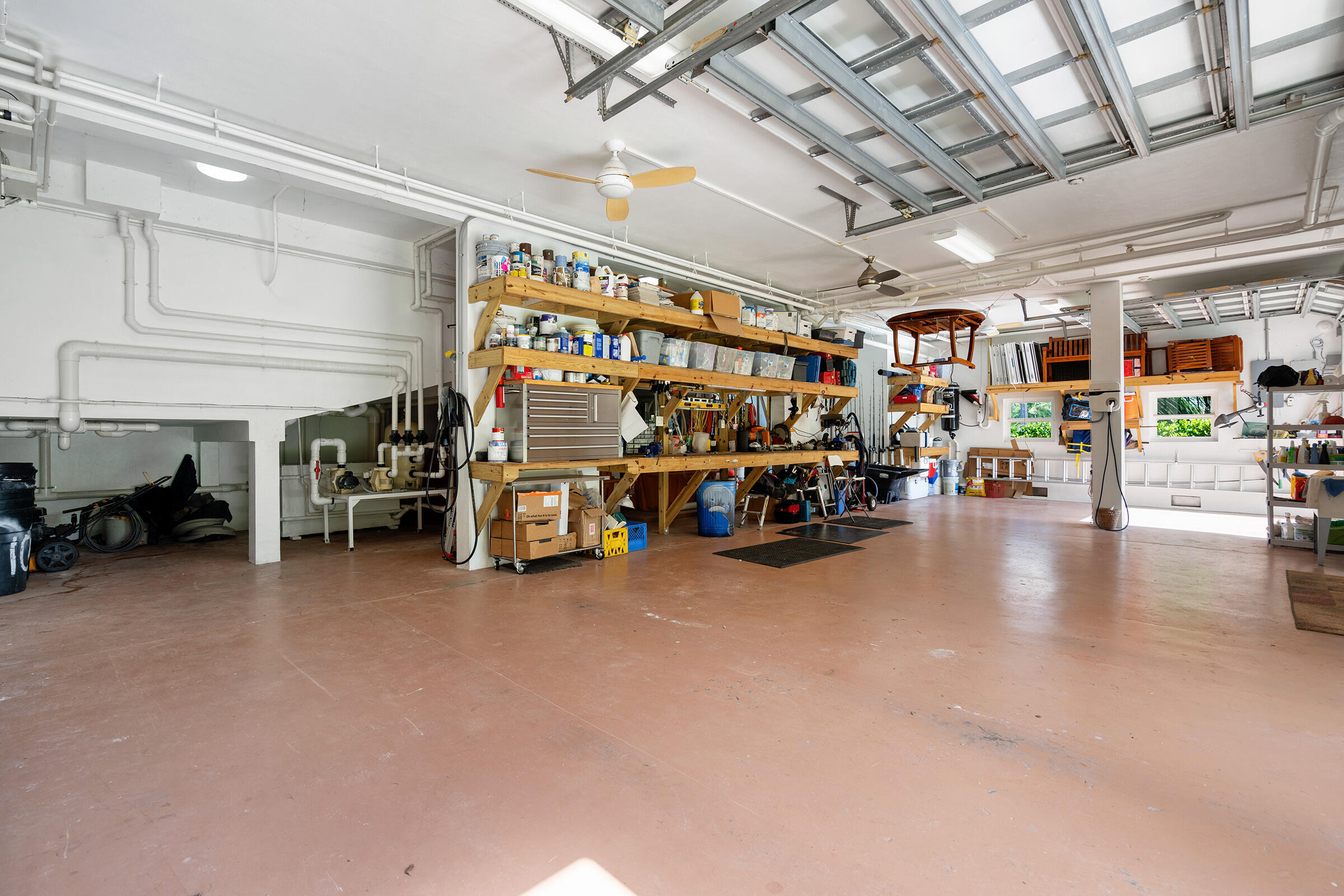 100 List Street Property Photo 39