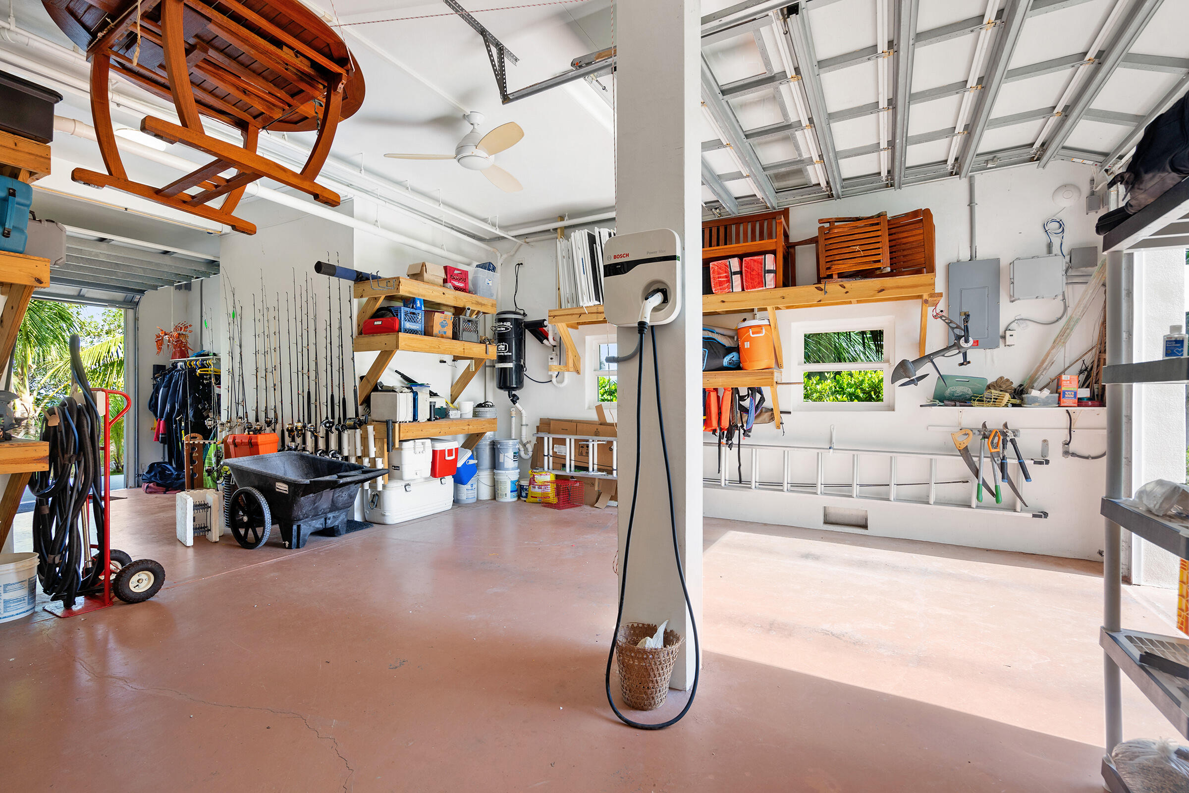 100 List Street Property Photo 40