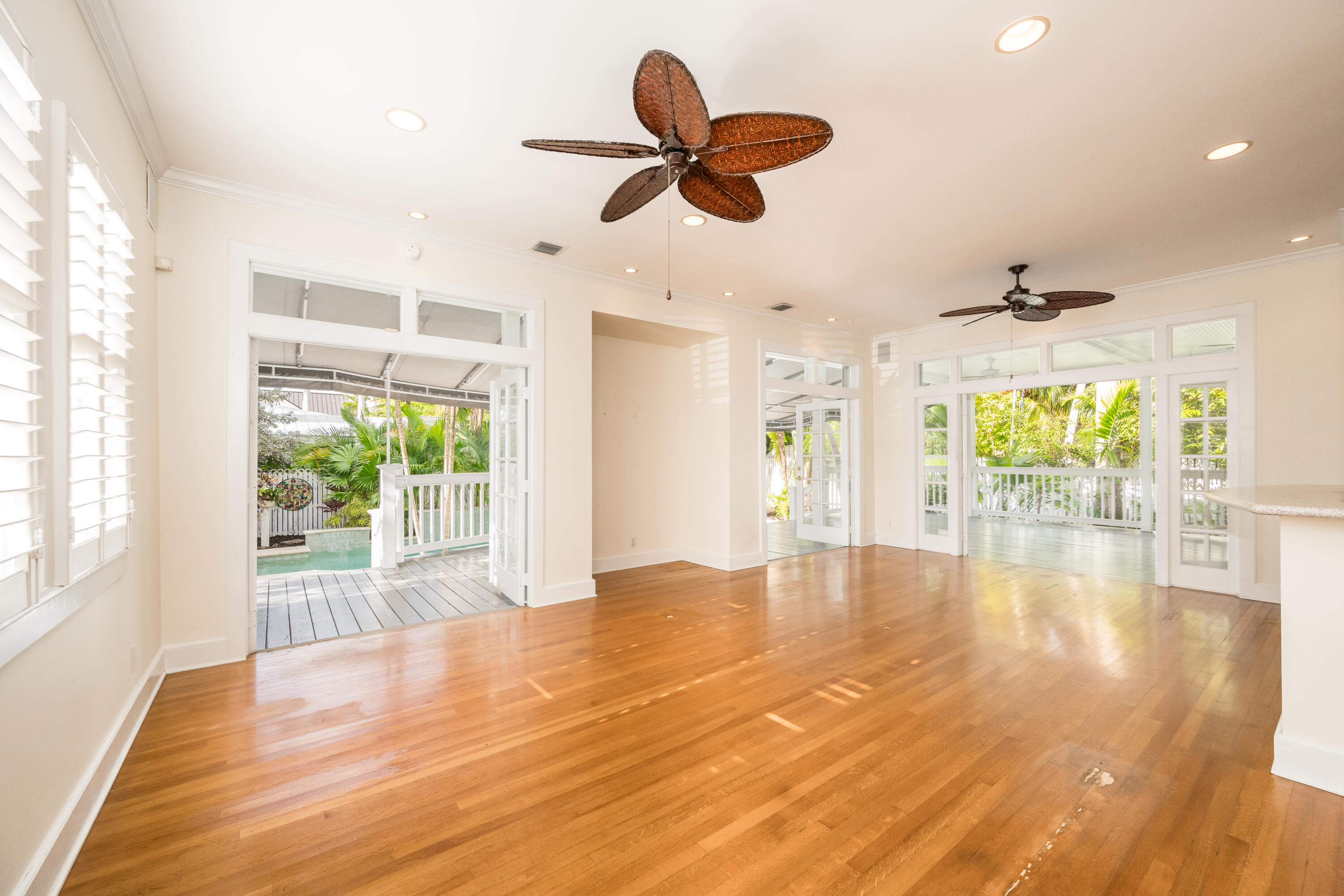 1523 Flagler Avenue Property Photo 6