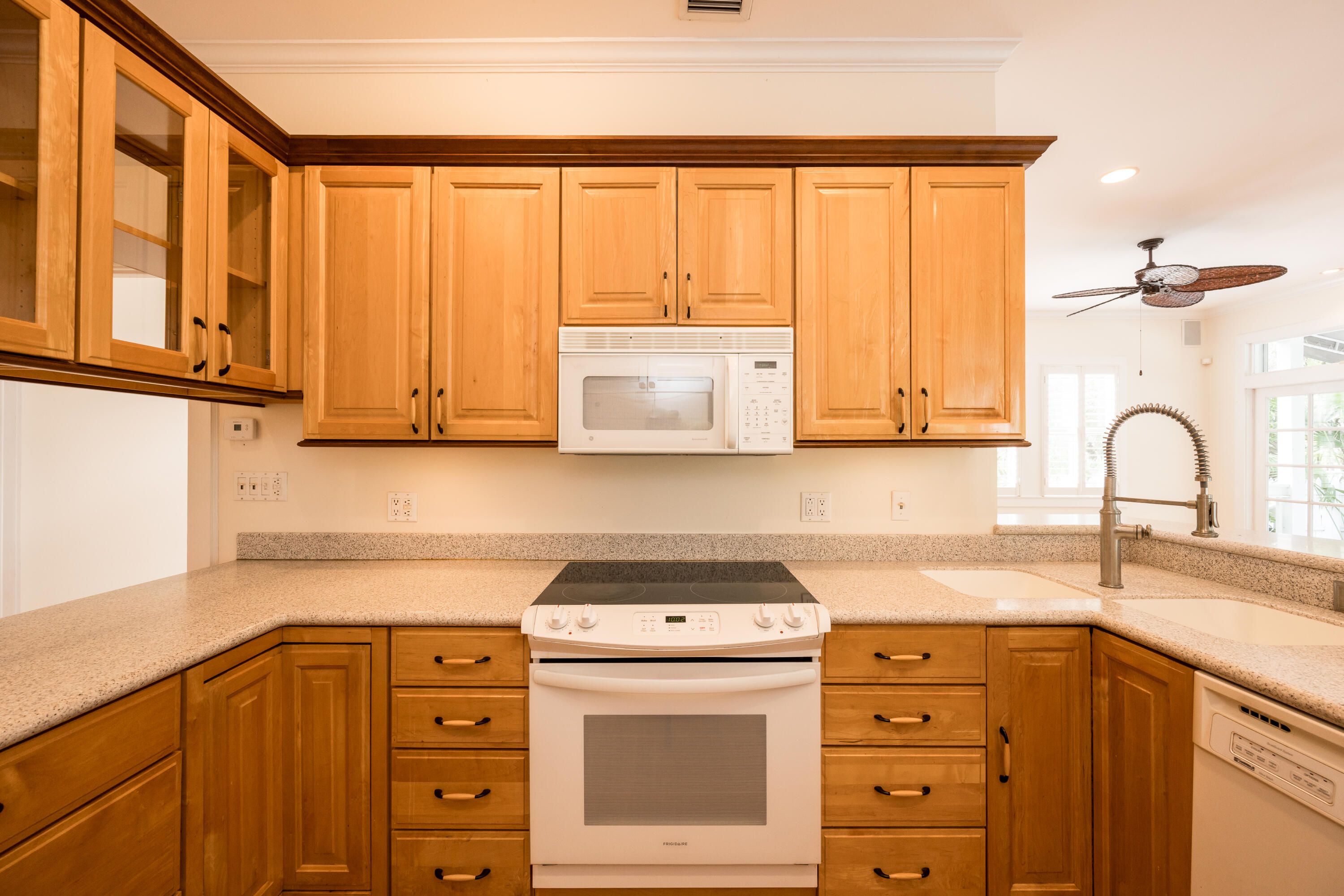 1523 Flagler Avenue Property Photo 22