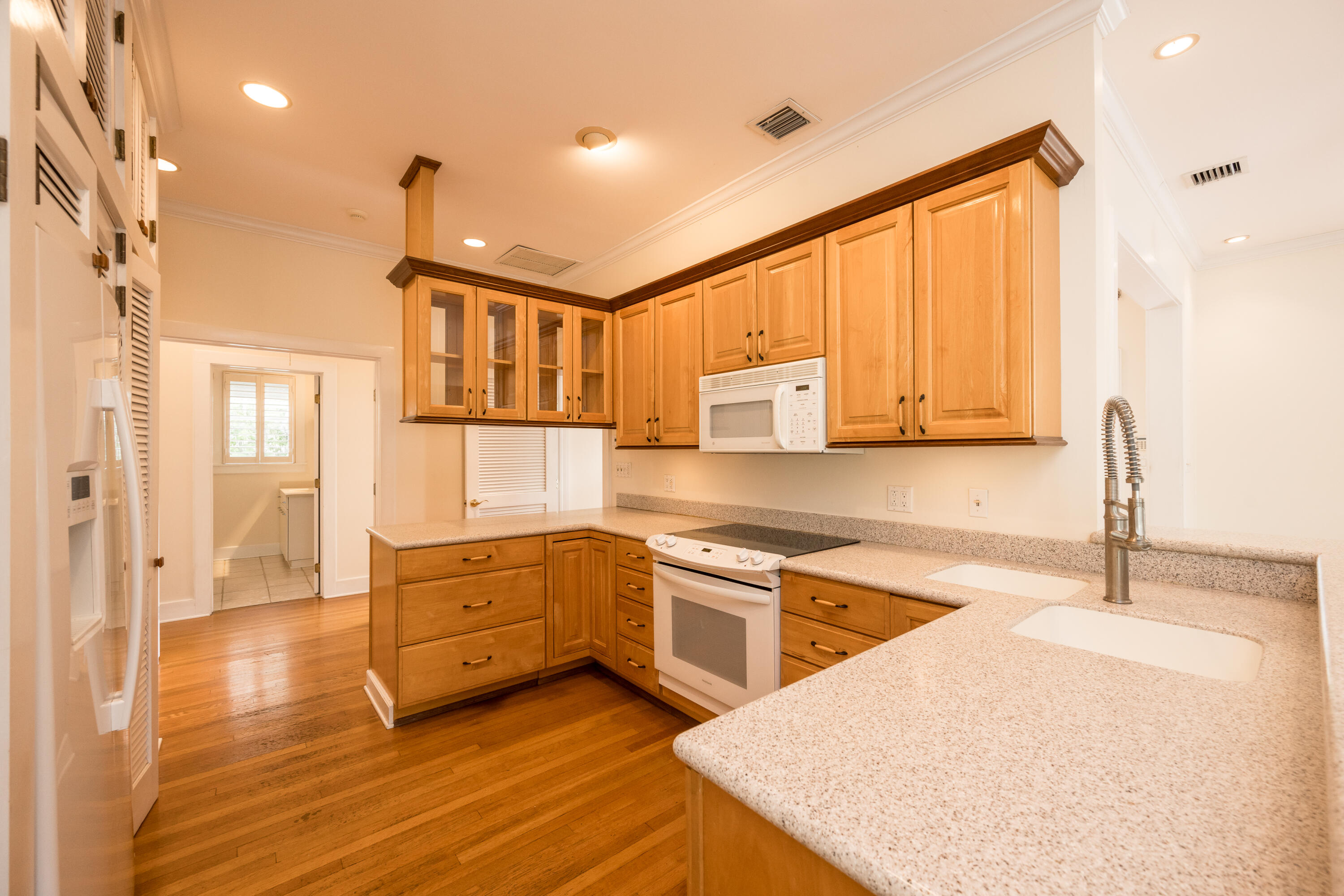 1523 Flagler Avenue Property Photo 27
