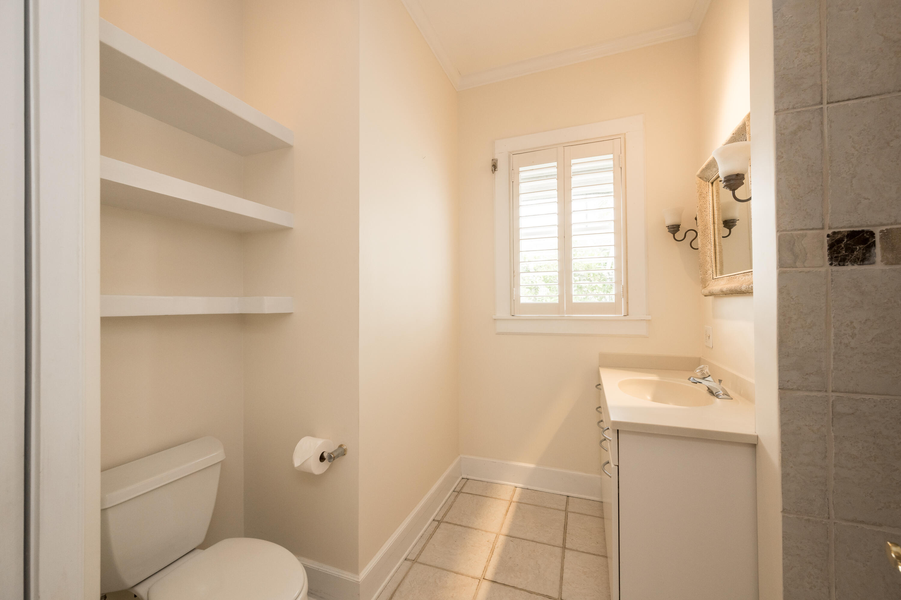 1523 Flagler Avenue Property Photo 35