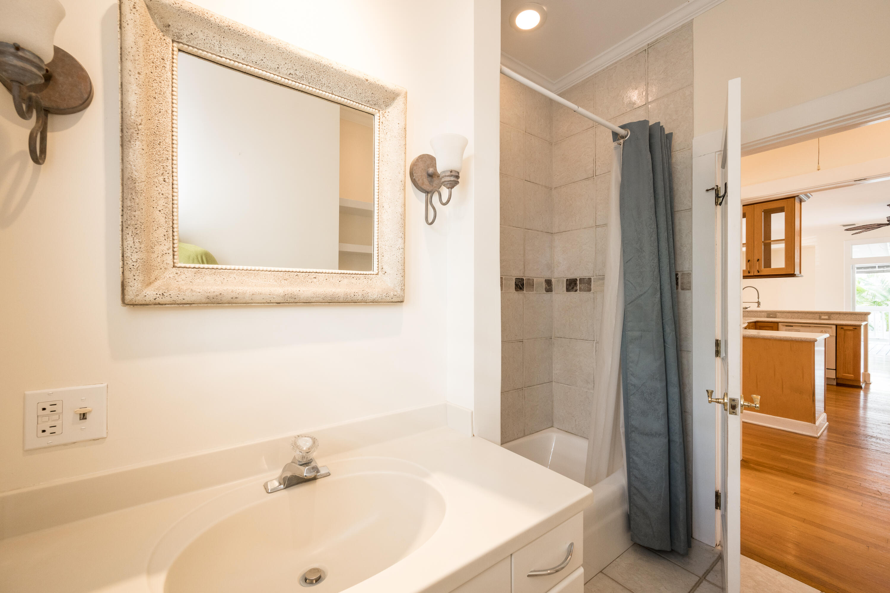 1523 Flagler Avenue Property Photo 37