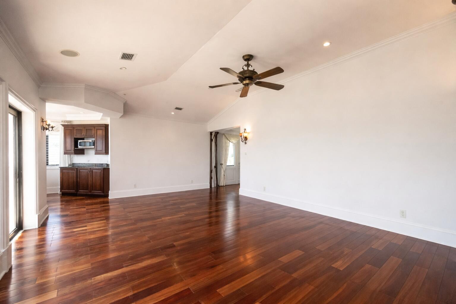 30 Cannon Royal Drive Property Photo 24