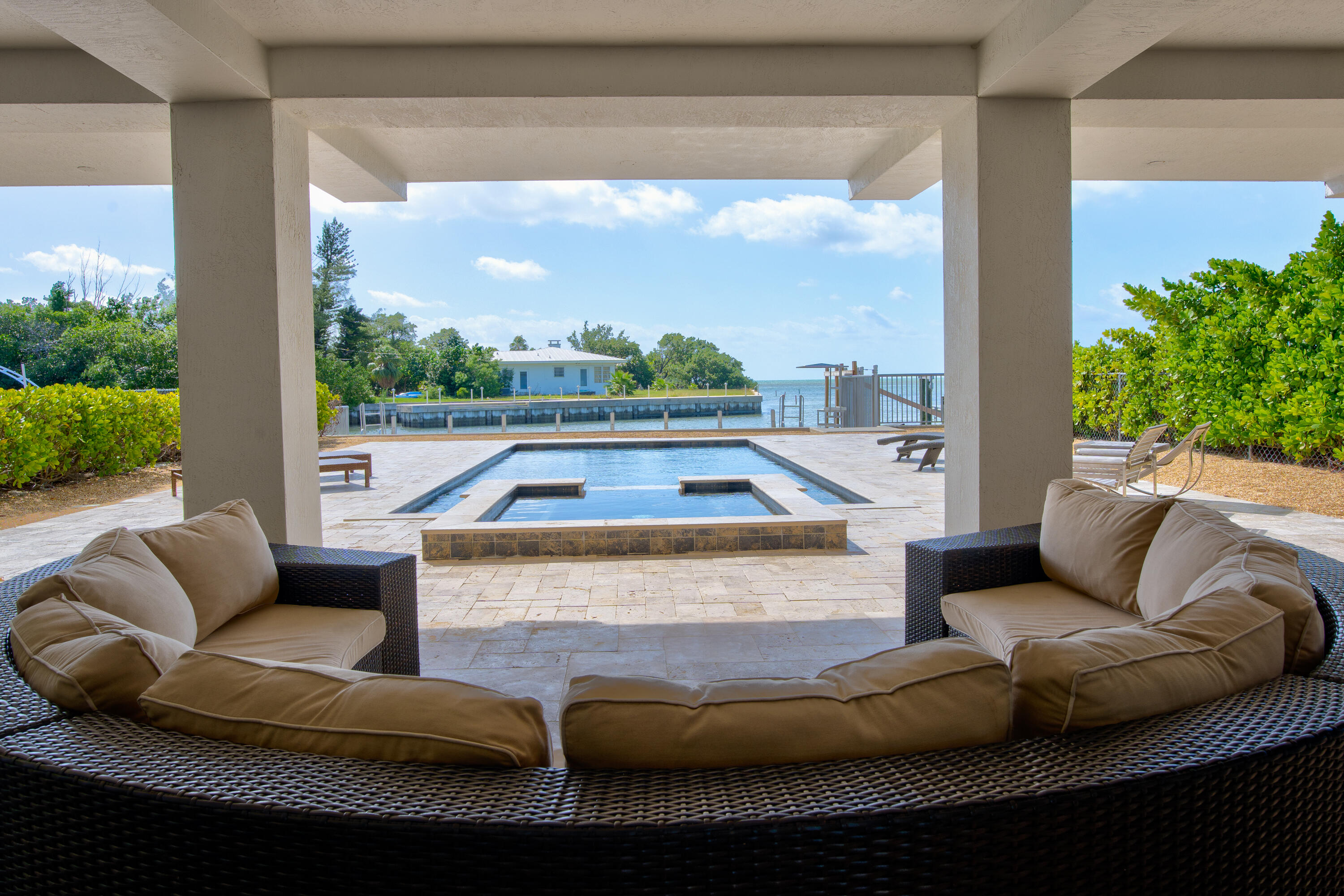 2010 Sombrero Beach Road Property Photo 7