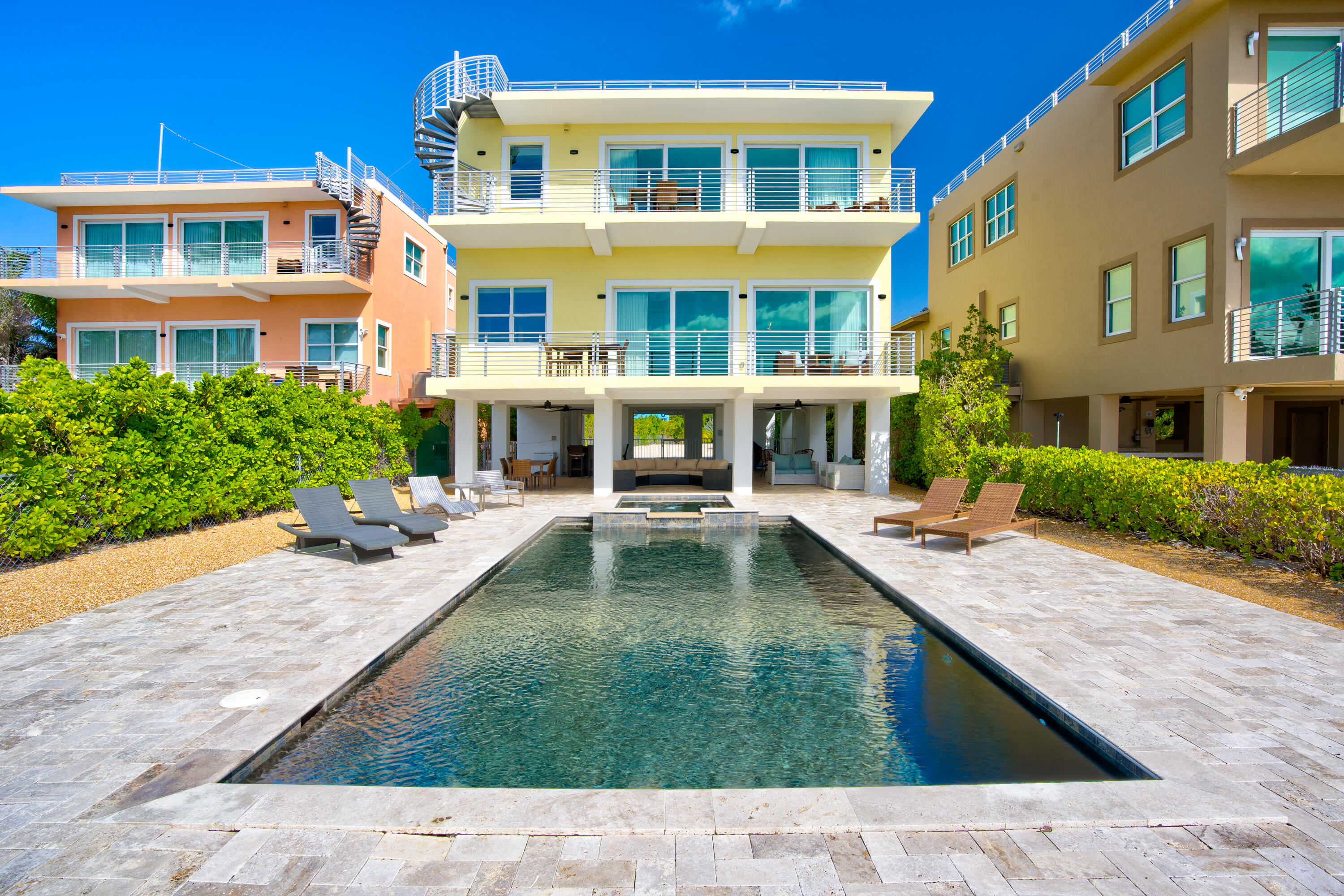 2010 Sombrero Beach Road Property Photo 13