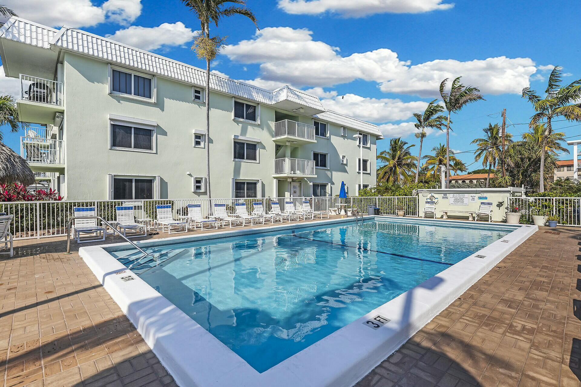 1101 W Ocean Drive, 23 Property Photo 6