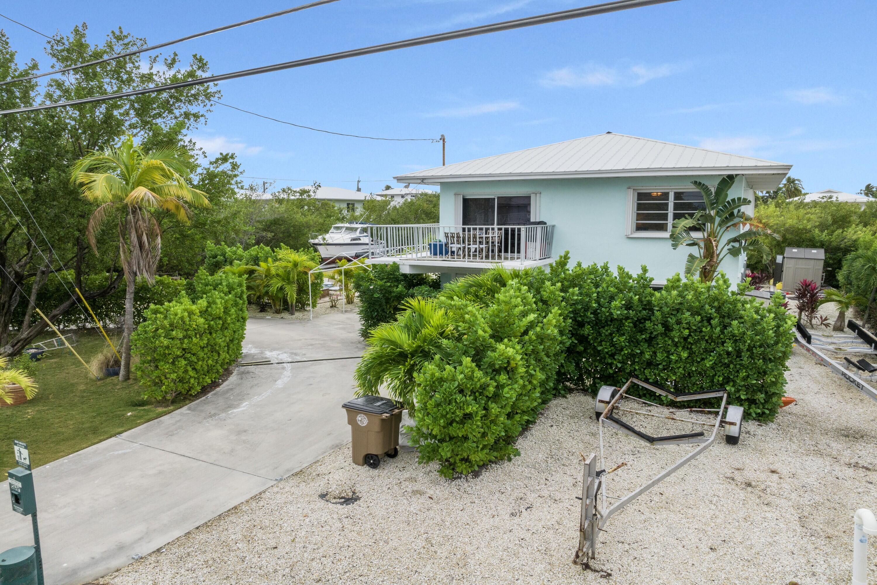 598 W Copa D Oro Property Photo 1
