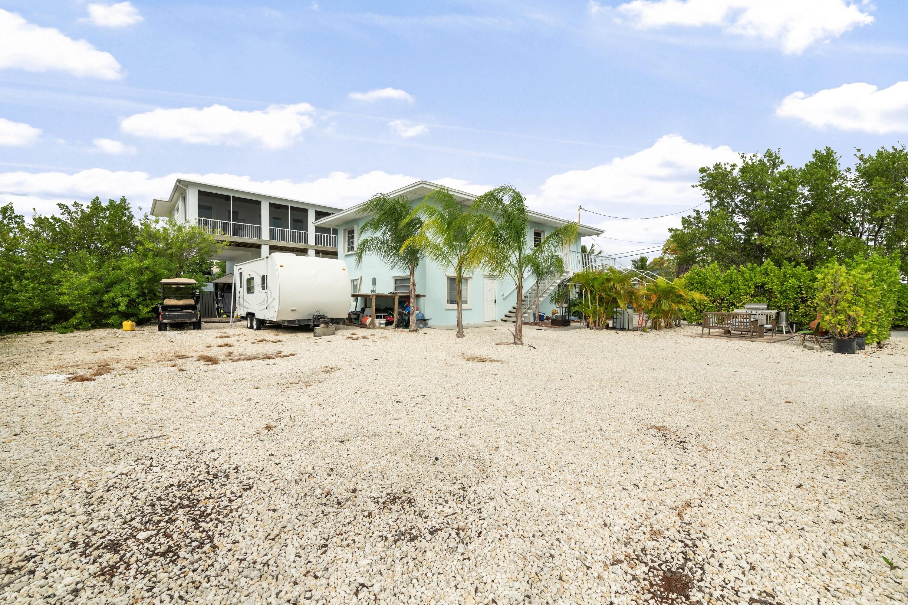 598 W Copa D Oro Property Photo 7