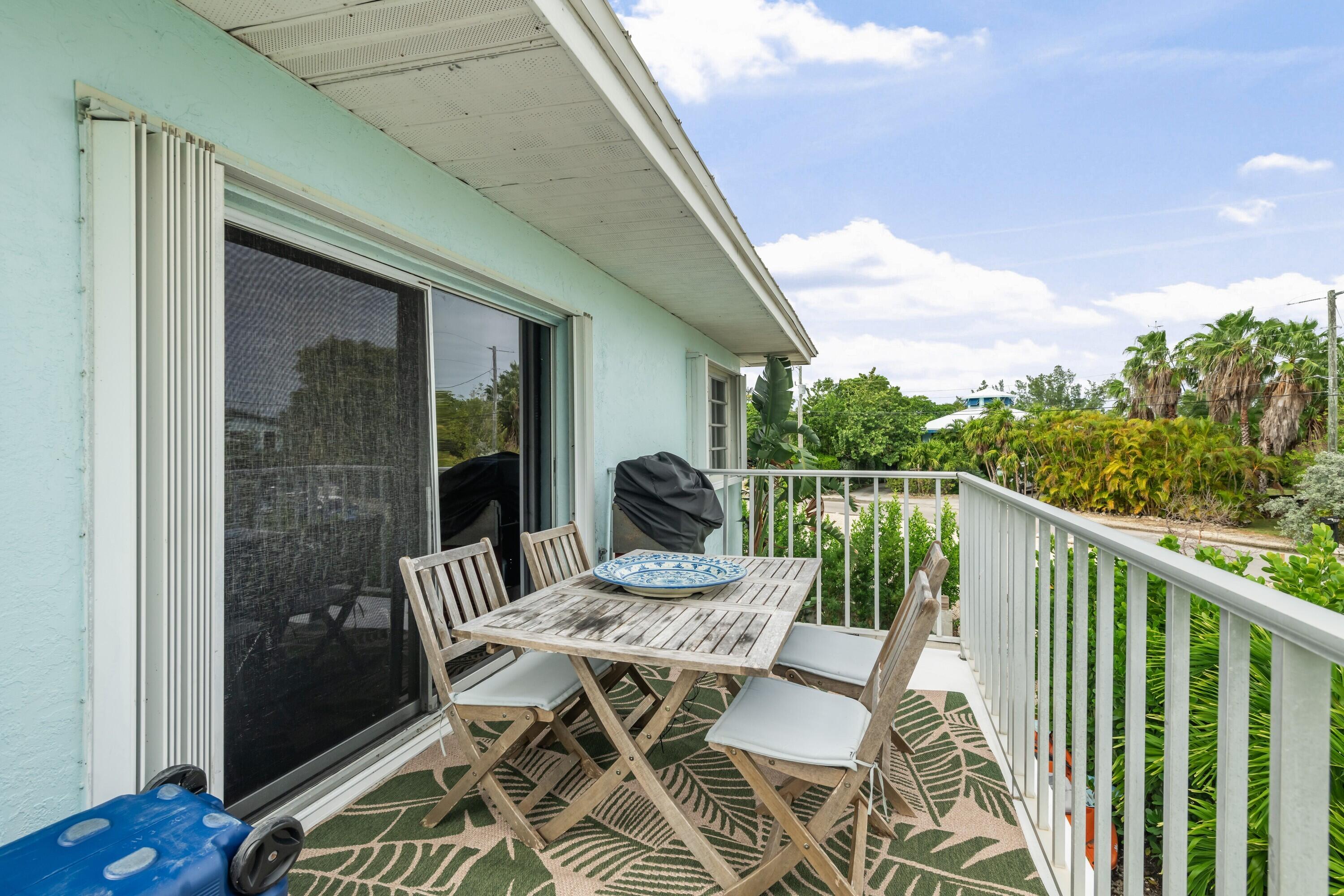 598 W Copa D Oro Property Photo 10