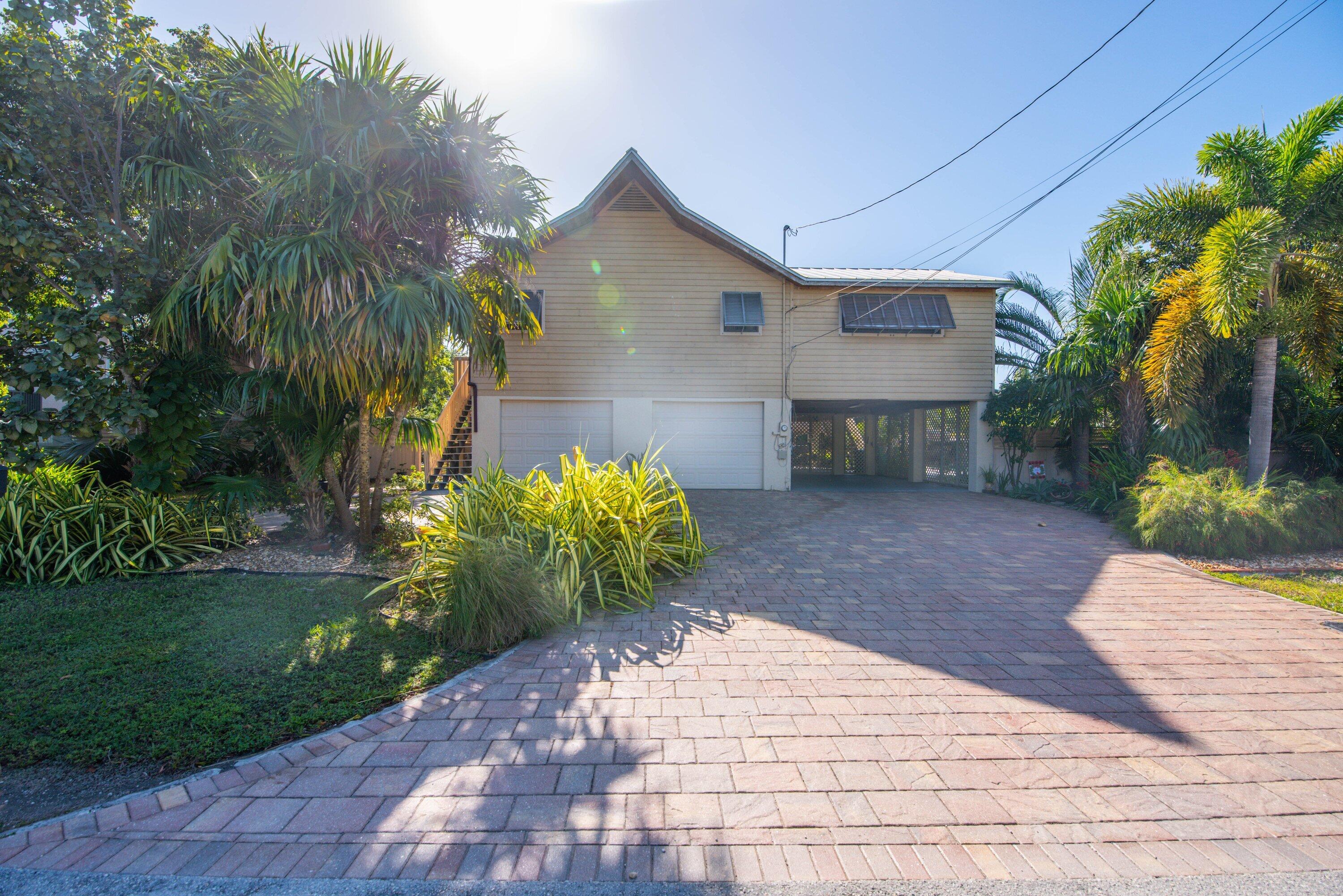 27038 Angelfish Road Property Photo 4