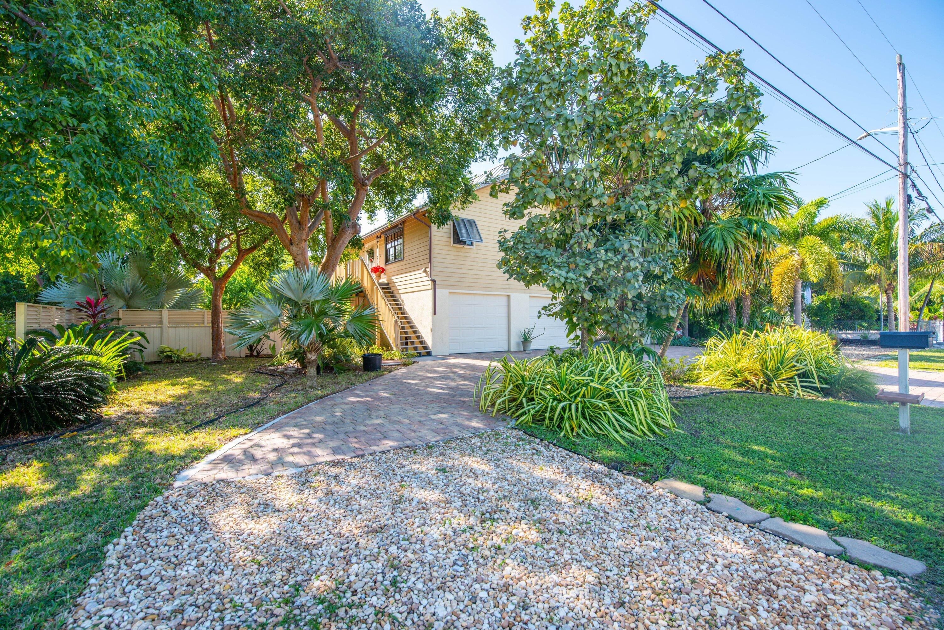 27038 Angelfish Road Property Photo 28