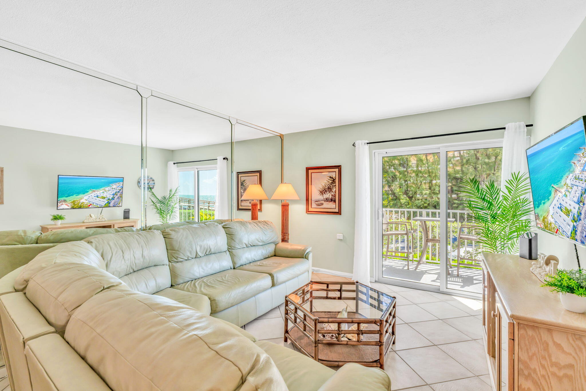 201 E Ocean Drive, 110 Property Photo 5