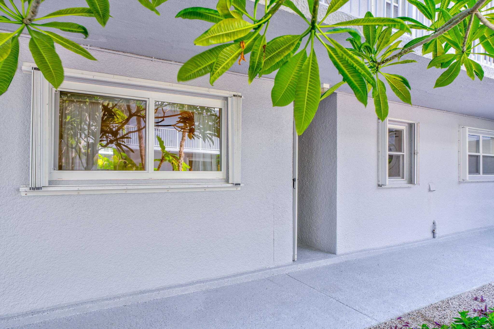 201 E Ocean Drive, 110 Property Photo 26