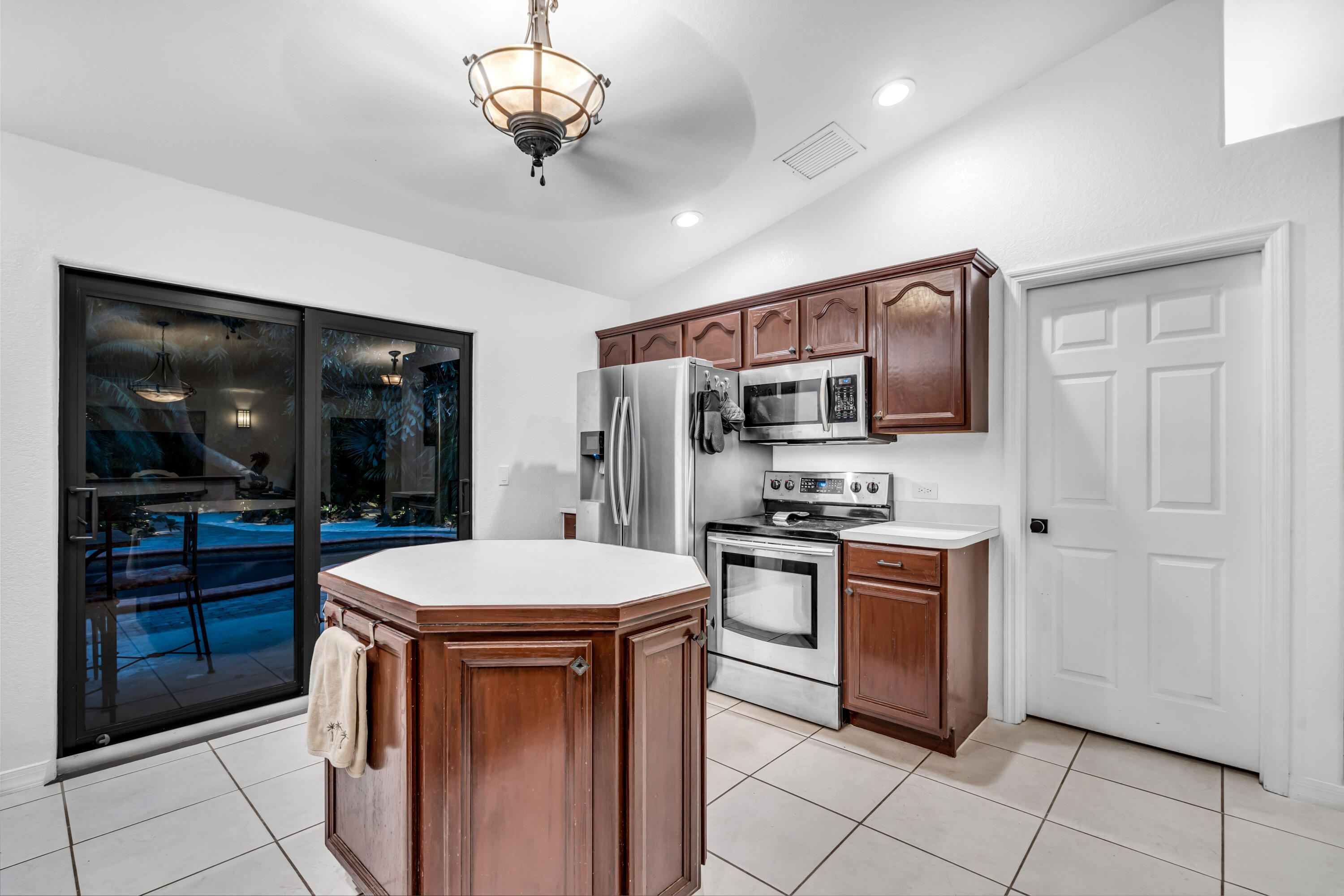 9 Bass Avenue Property Photo 14