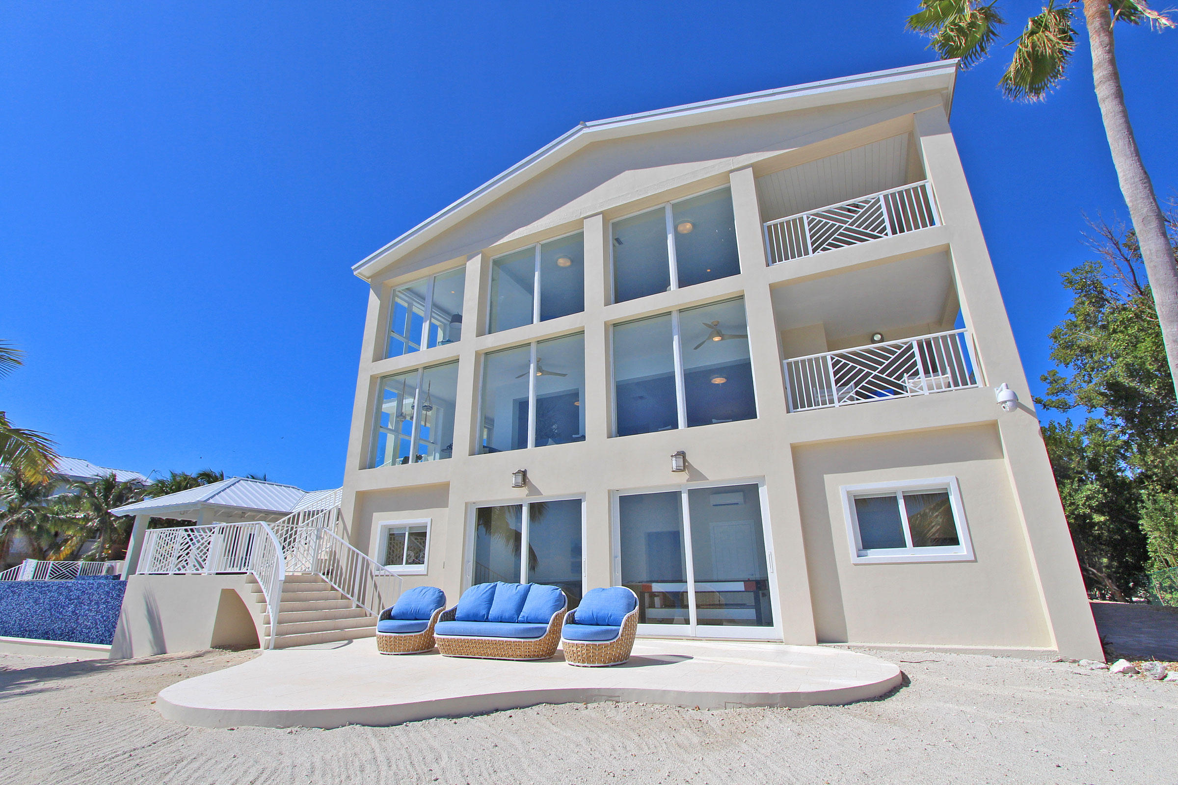 30 Ocean Front Drive Property Photo 8