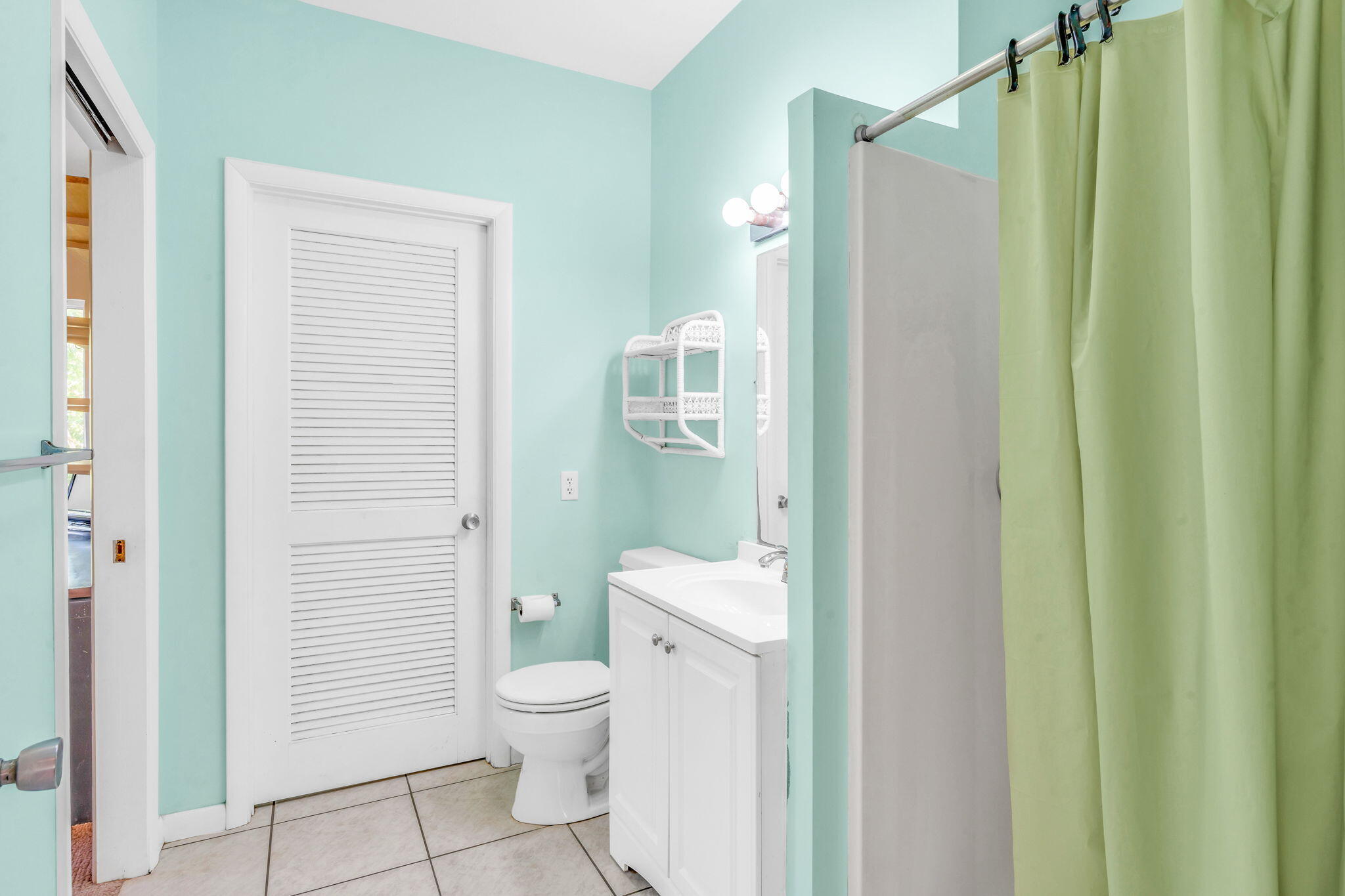 117 Avenue E Property Photo 33