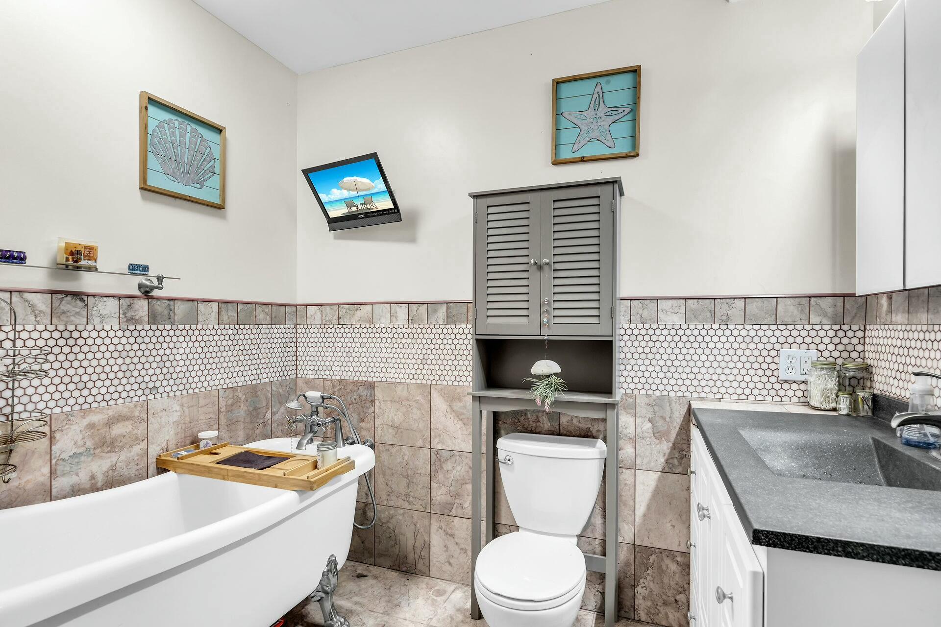 2816 Central Avenue Property Photo 9