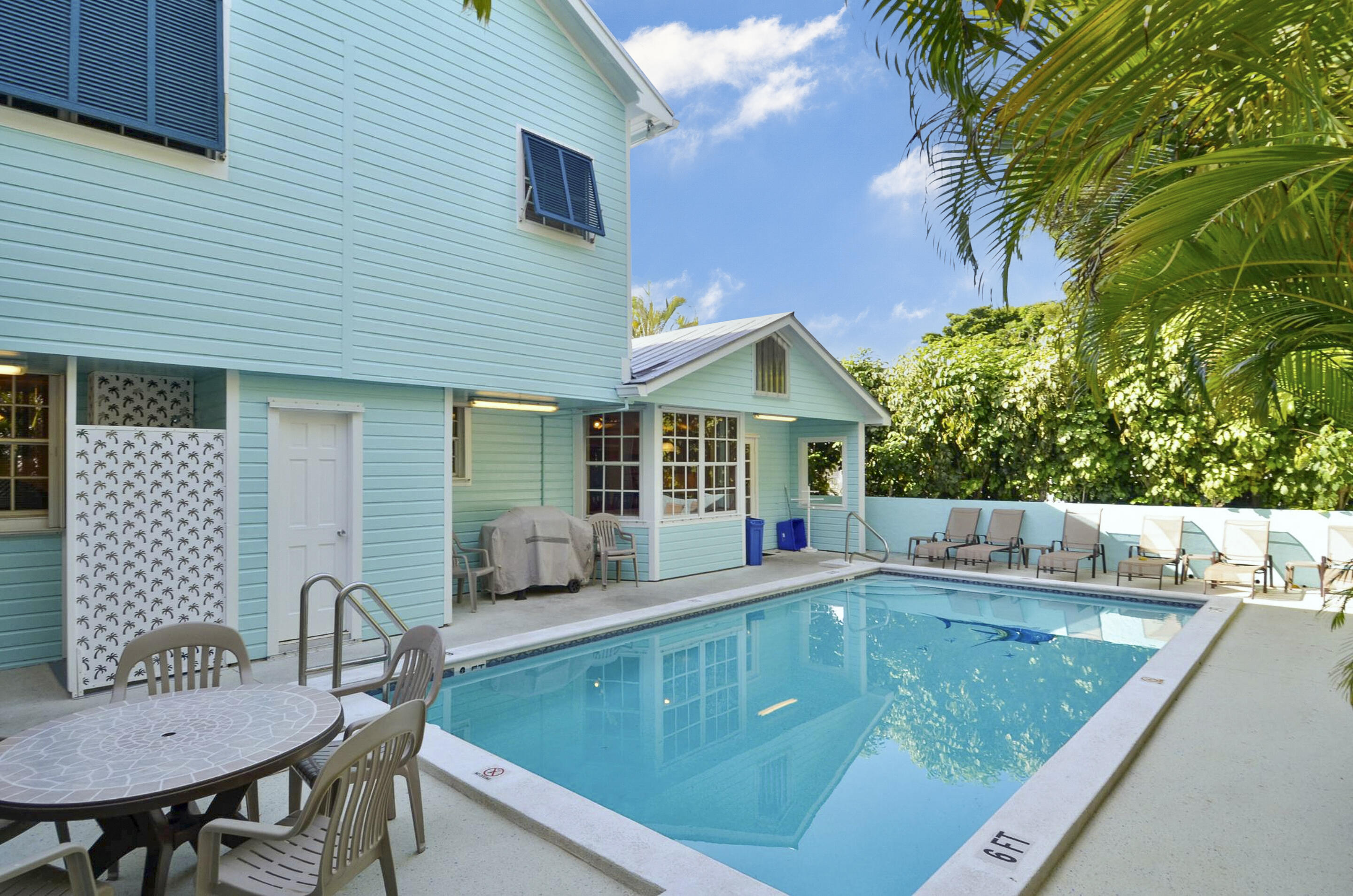 515 Amelia Street Property Photo 1