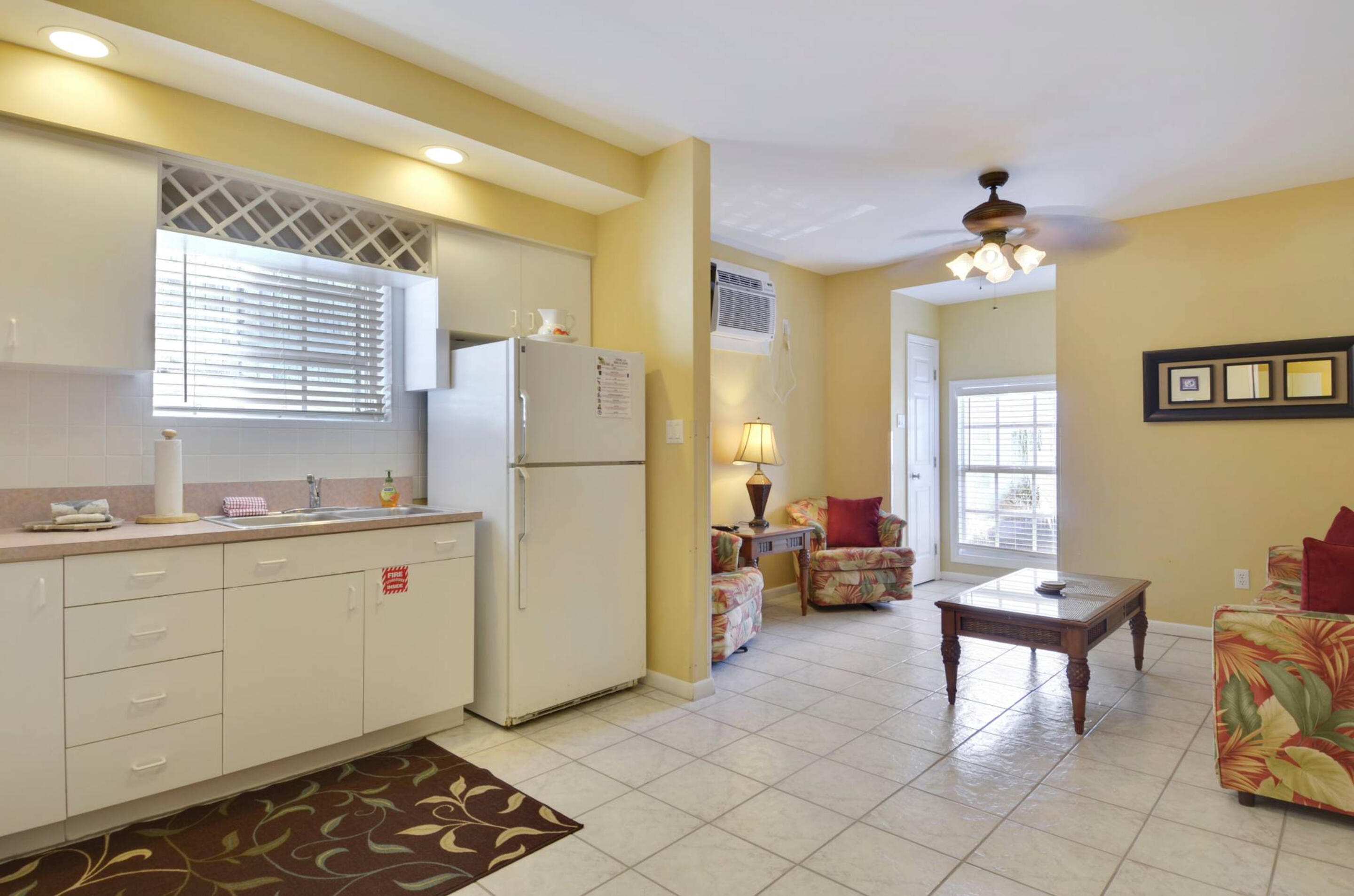 515 Amelia Street Property Photo 11