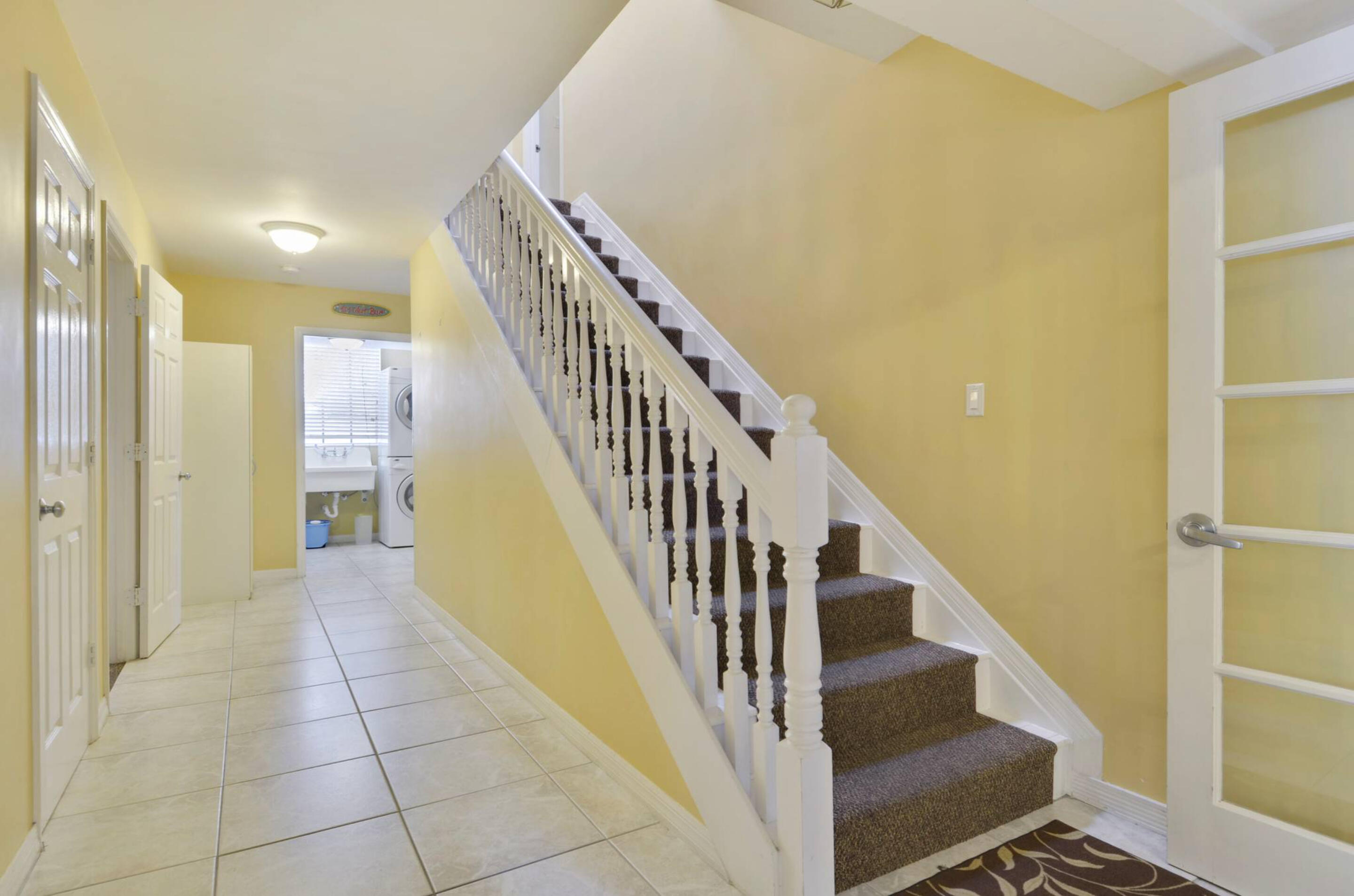 515 Amelia Street Property Photo 13