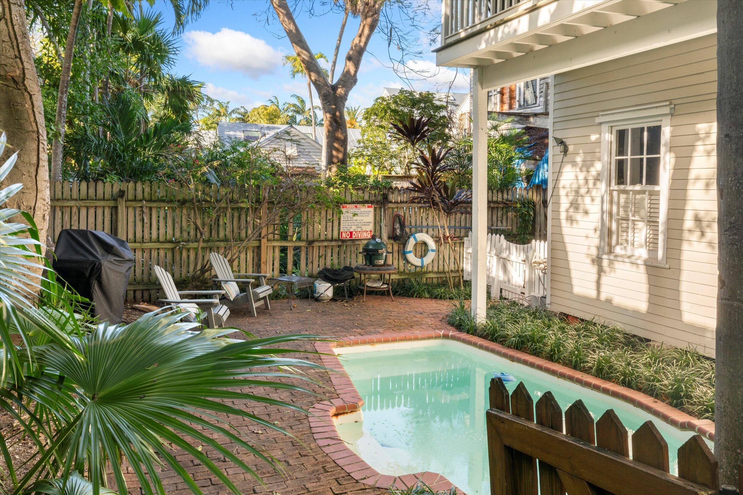 526 William Street, 1 Property Photo 30