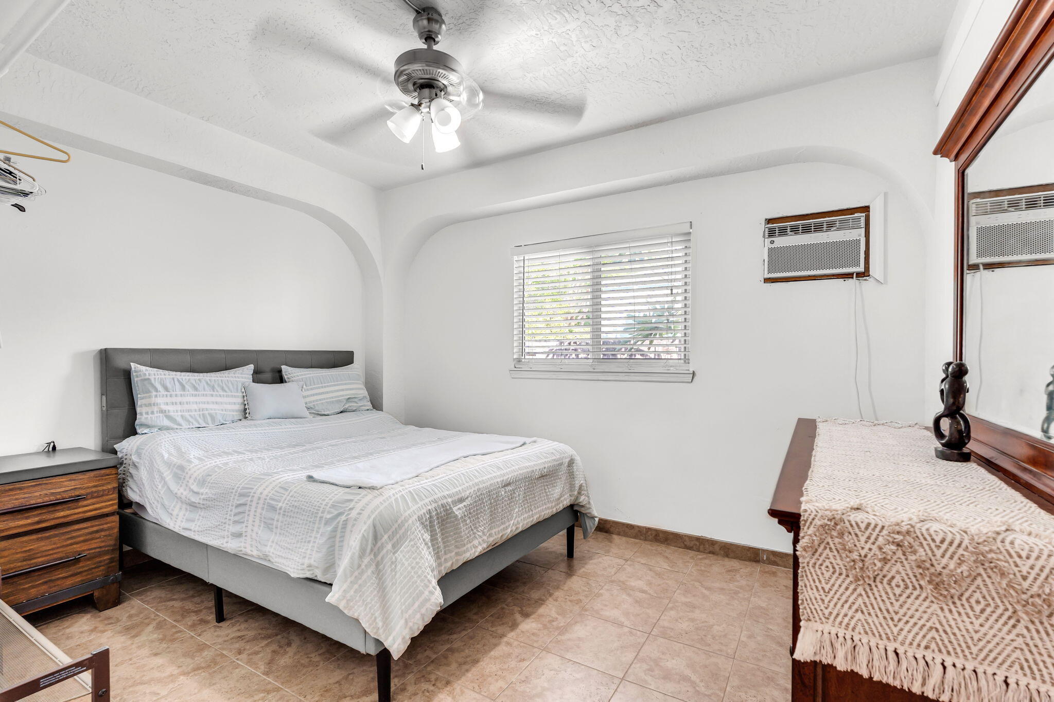 439 4th Road Property Photo 34
