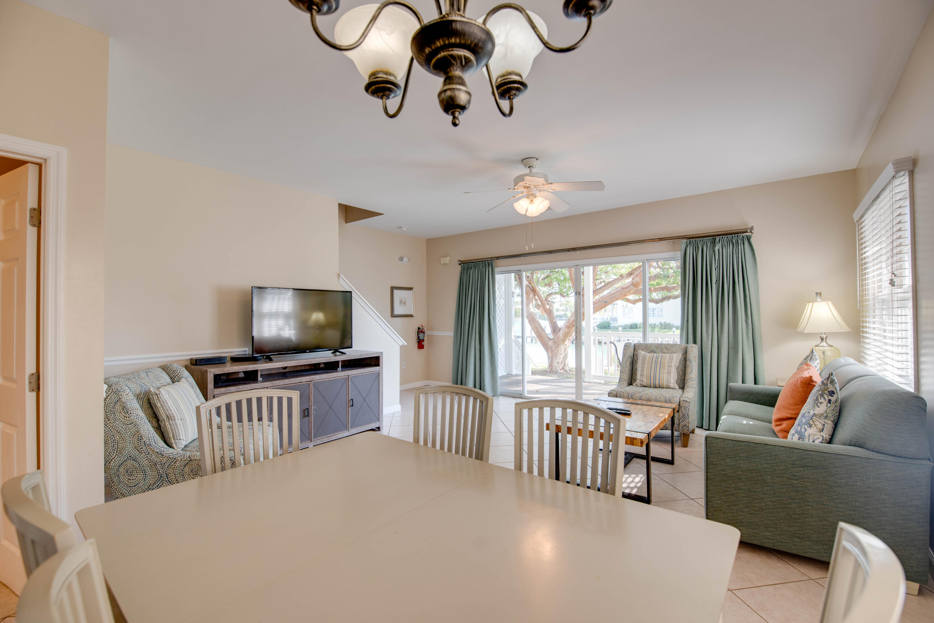 7073 Hawks Cay Boulevard Property Photo 12