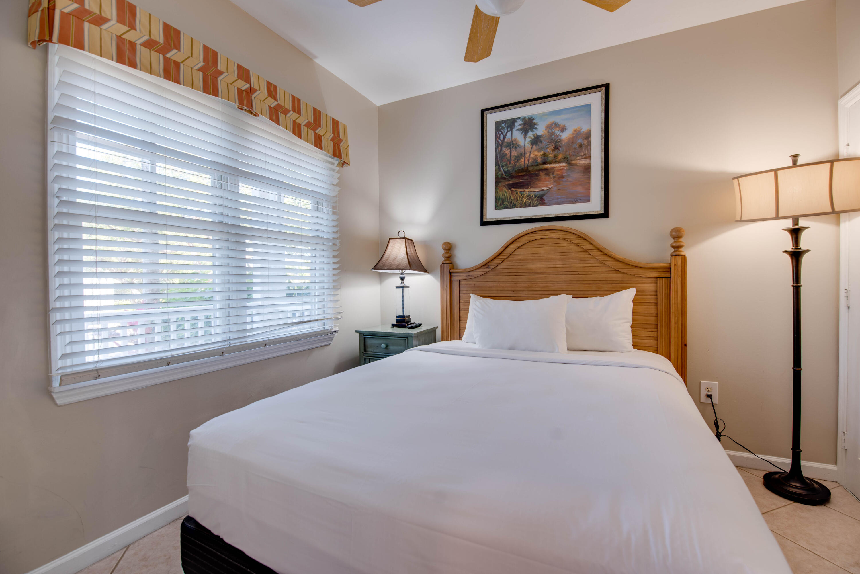7073 Hawks Cay Boulevard Property Photo 22