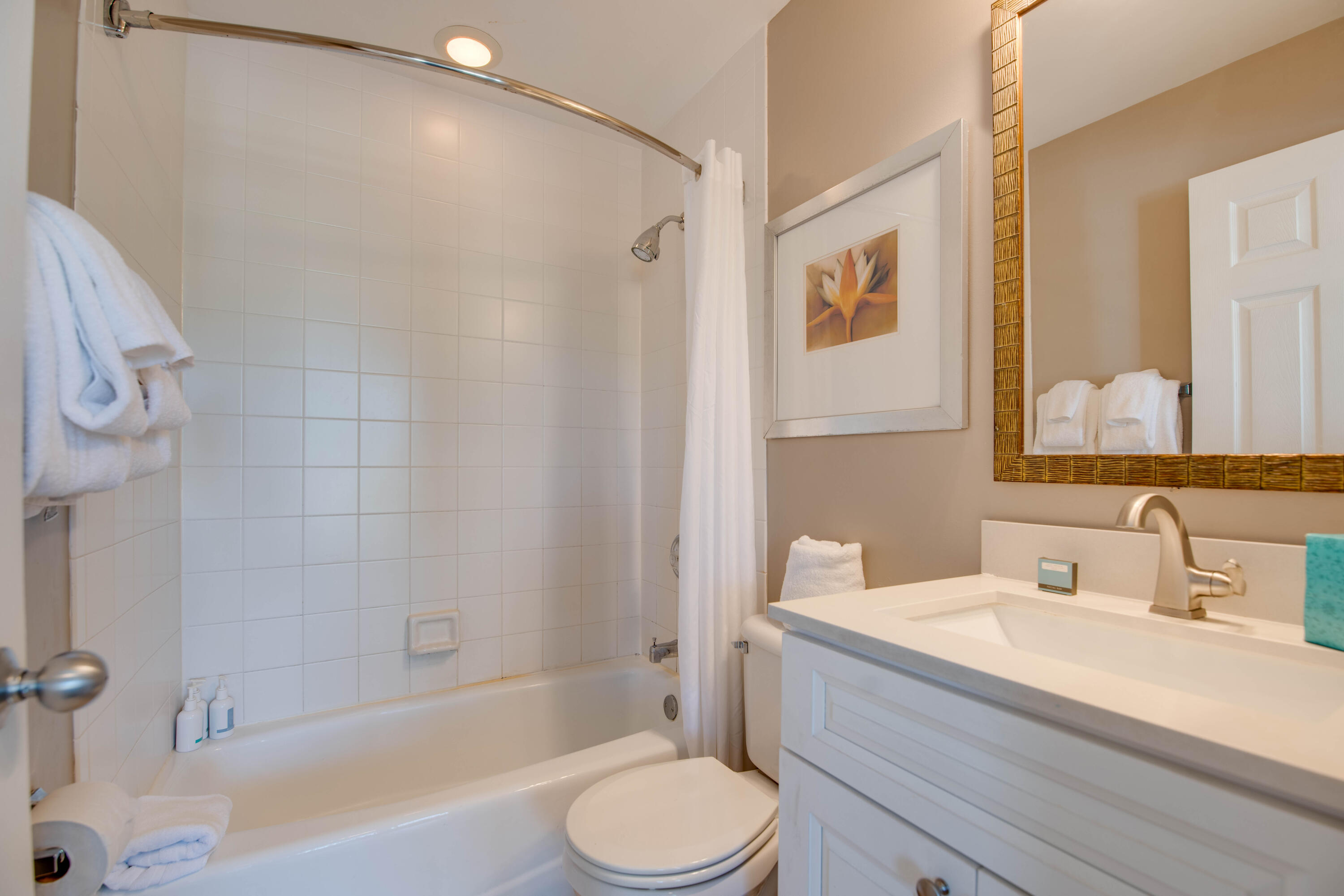 7073 Hawks Cay Boulevard Property Photo 28