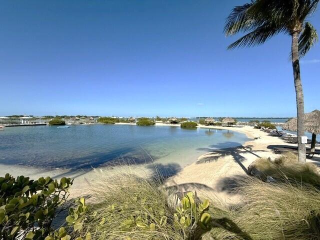 7073 Hawks Cay Boulevard Property Photo 45