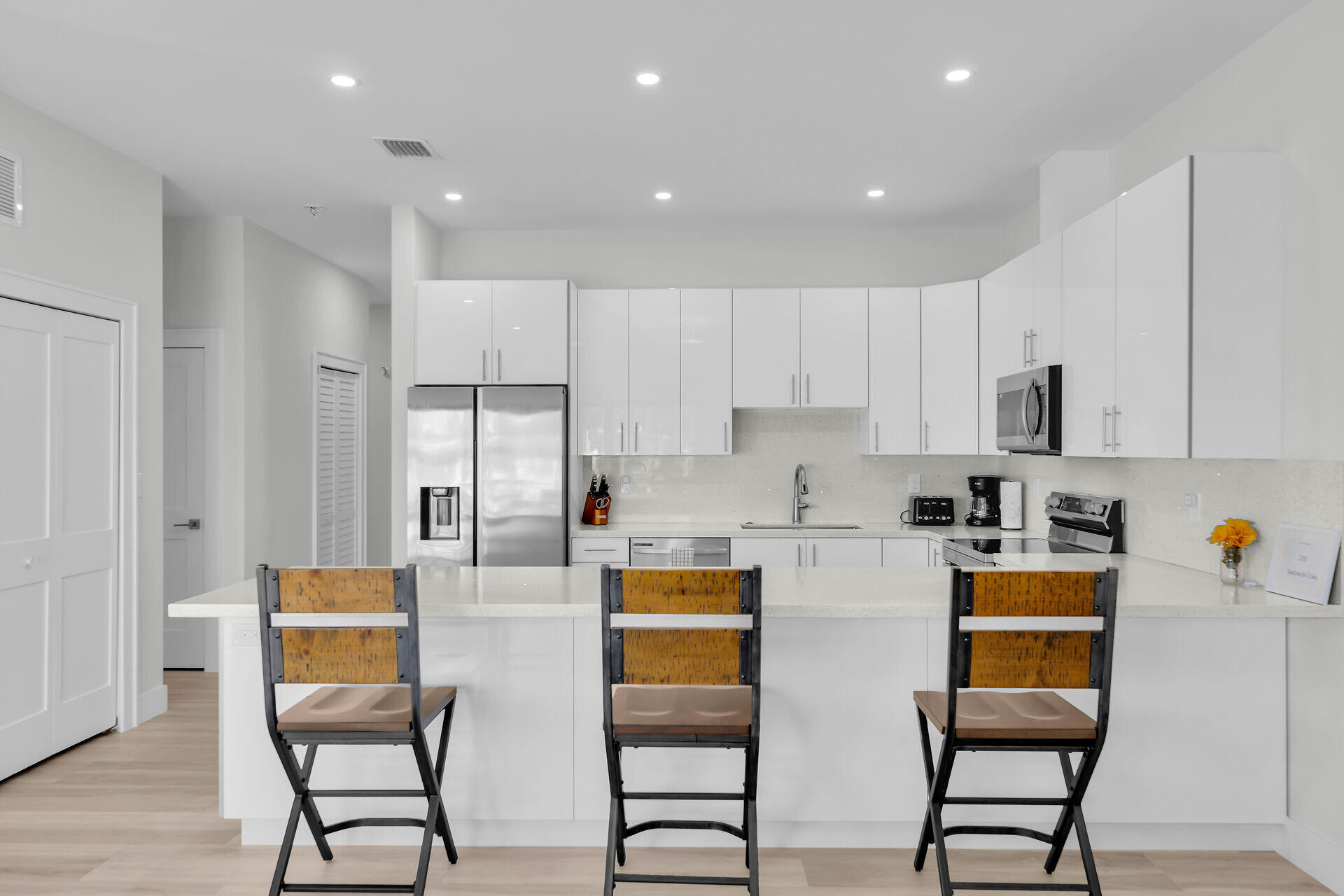 230 Sadowski Causeway Property Photo 9