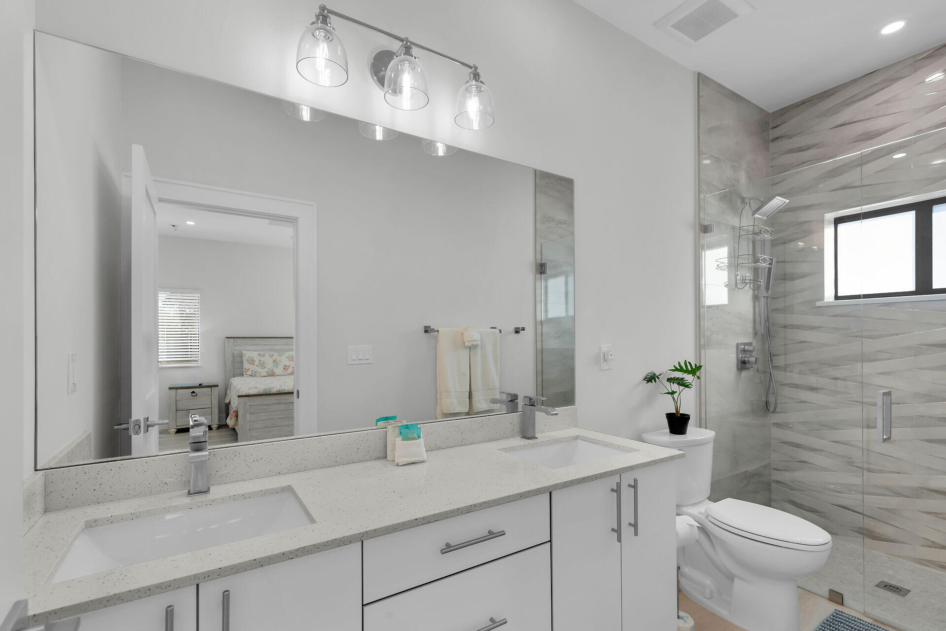 230 Sadowski Causeway Property Photo 15