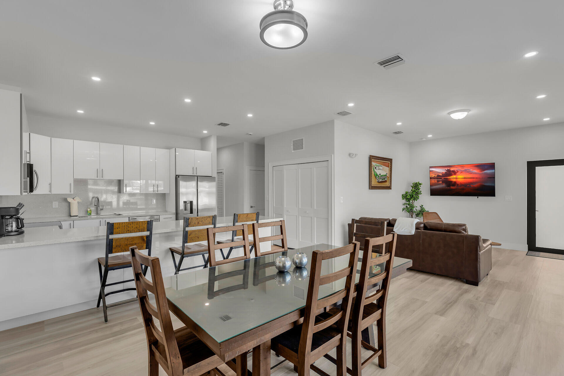 232 Sadowski Causeway Property Photo 4