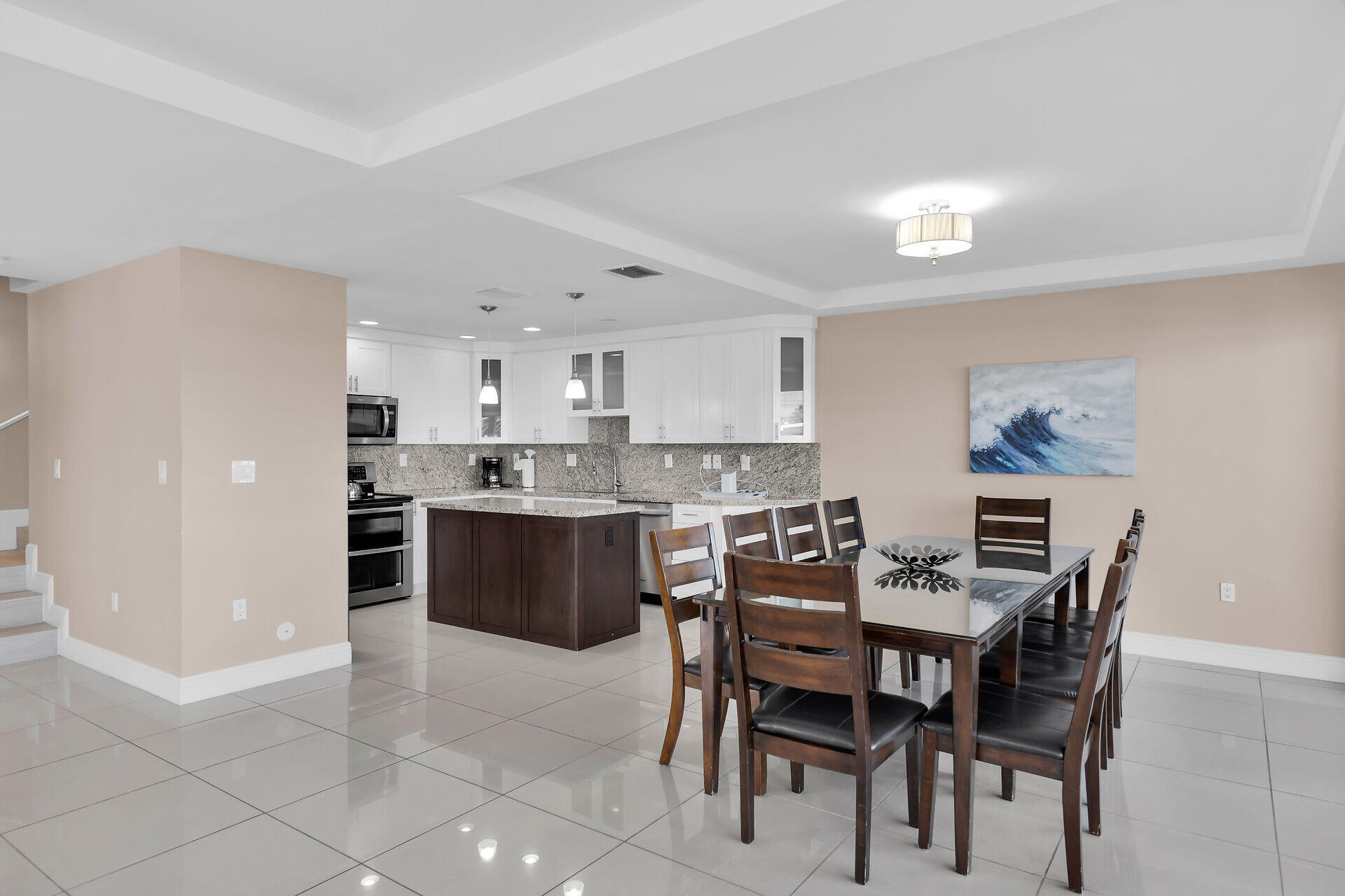 240 Sadowski Causeway Property Photo 6