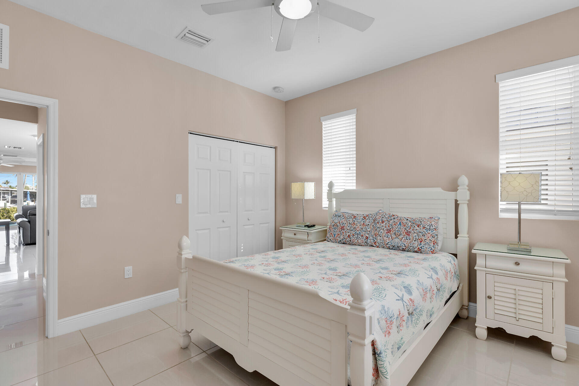240 Sadowski Causeway Property Photo 11