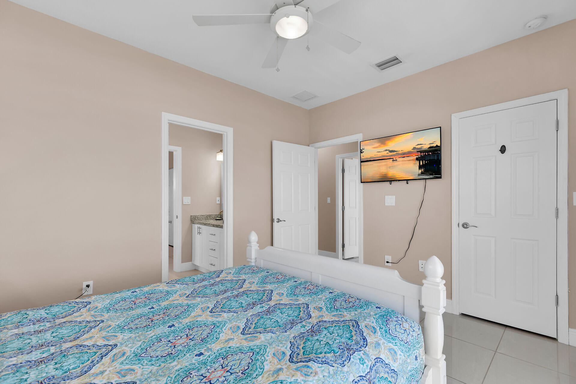 240 Sadowski Causeway Property Photo 26