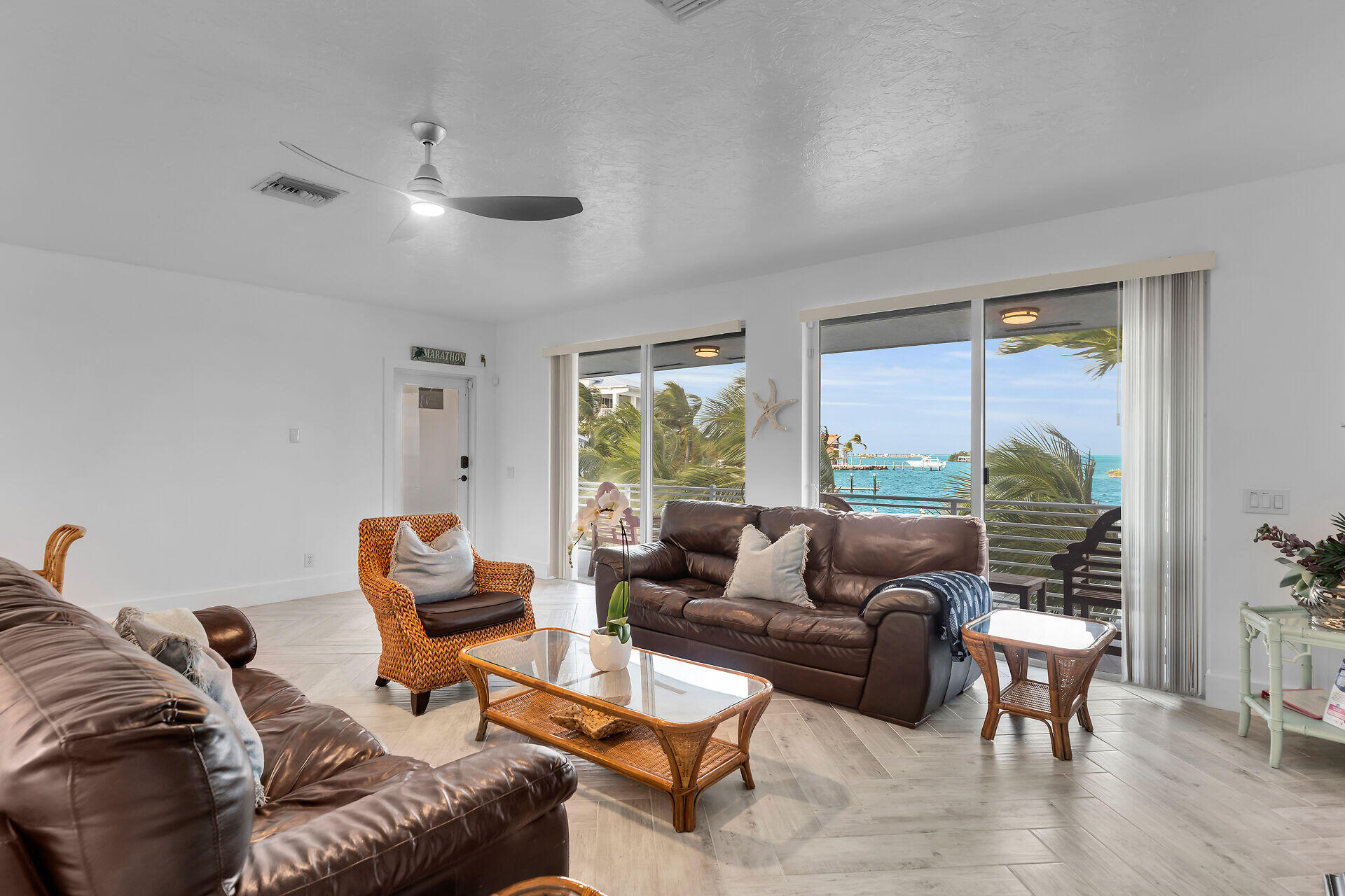 830 50th Court Property Photo 17
