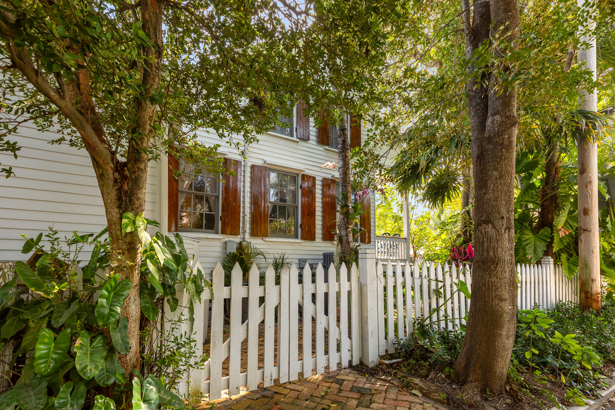 531 Frances Street Property Photo 4